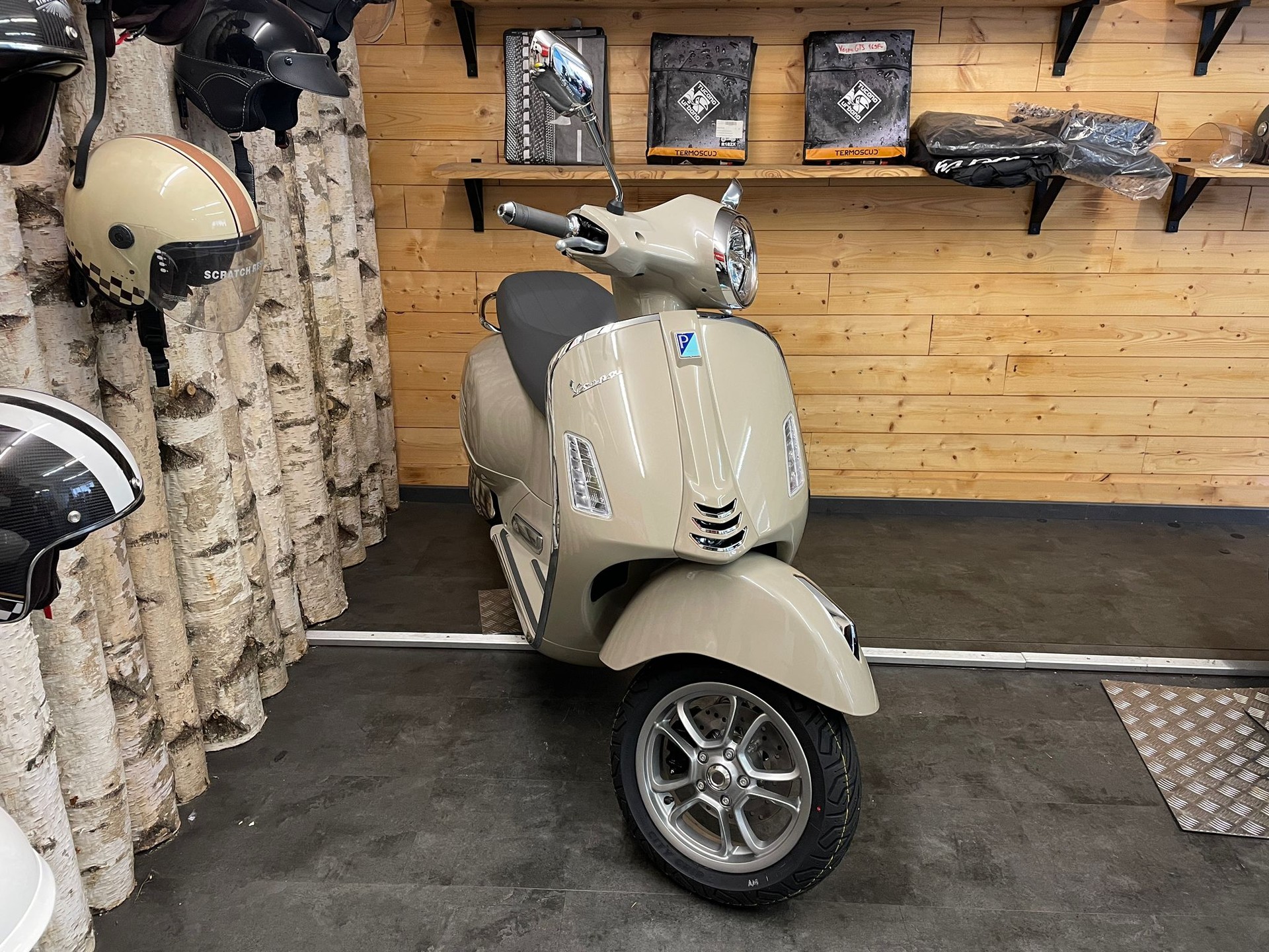 PIAGGIO Vespa GTS 310 RST E5+-image-3