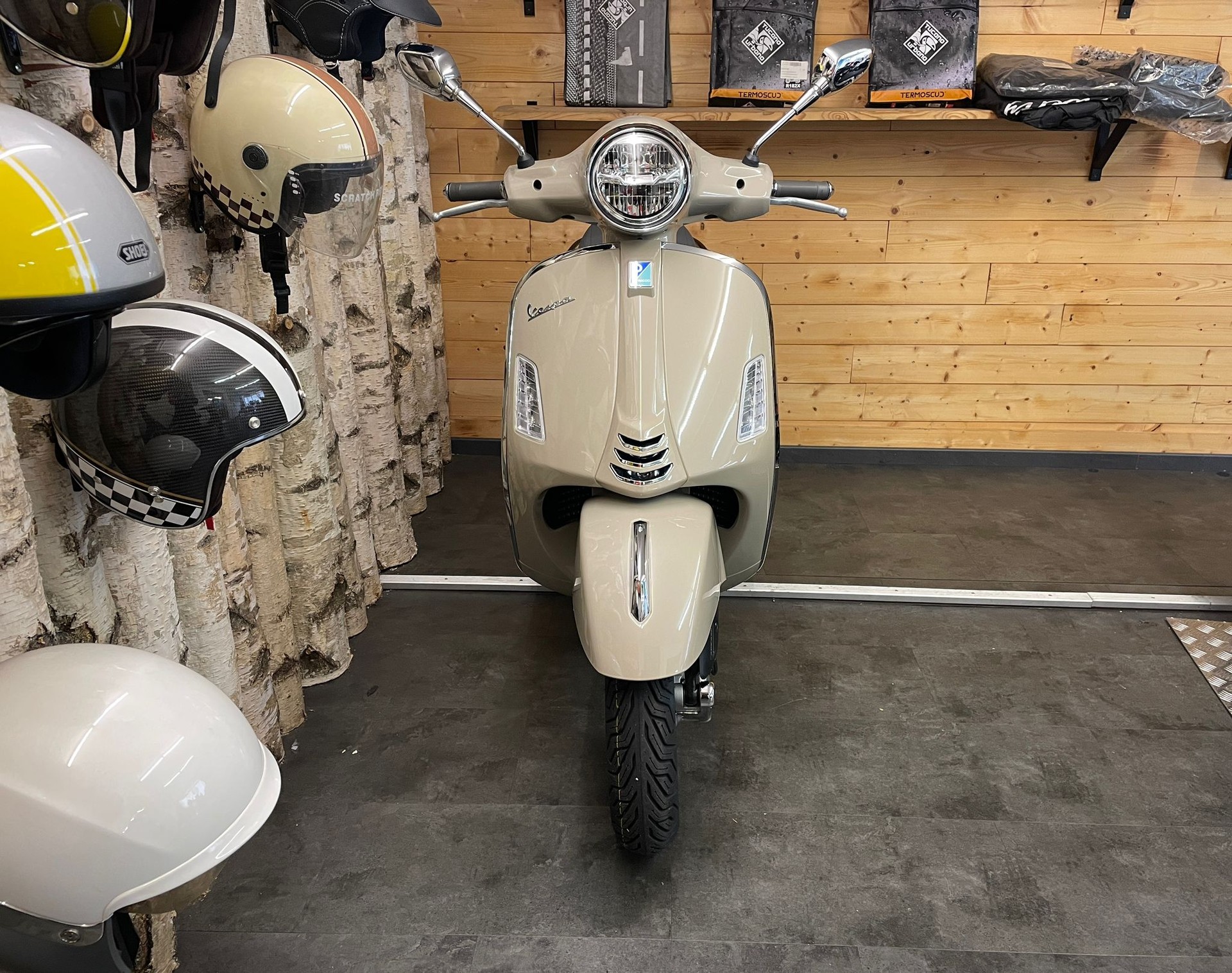 PIAGGIO Vespa GTS 310 RST E5+-image-2