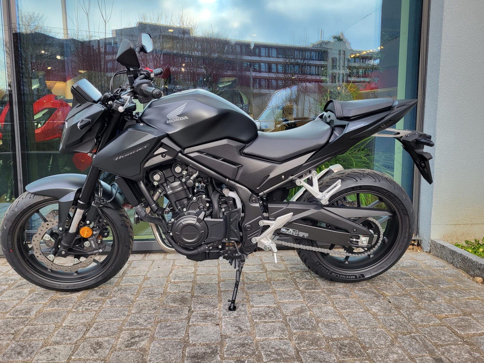HONDA CB 500 Hornet-showroom-element-1