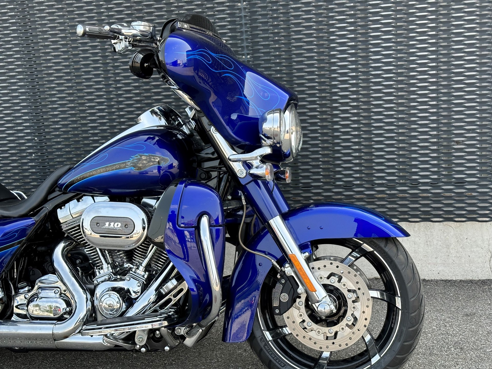 HARLEY-DAVIDSON FLHXSE Street Glide ABS CVO-image-1