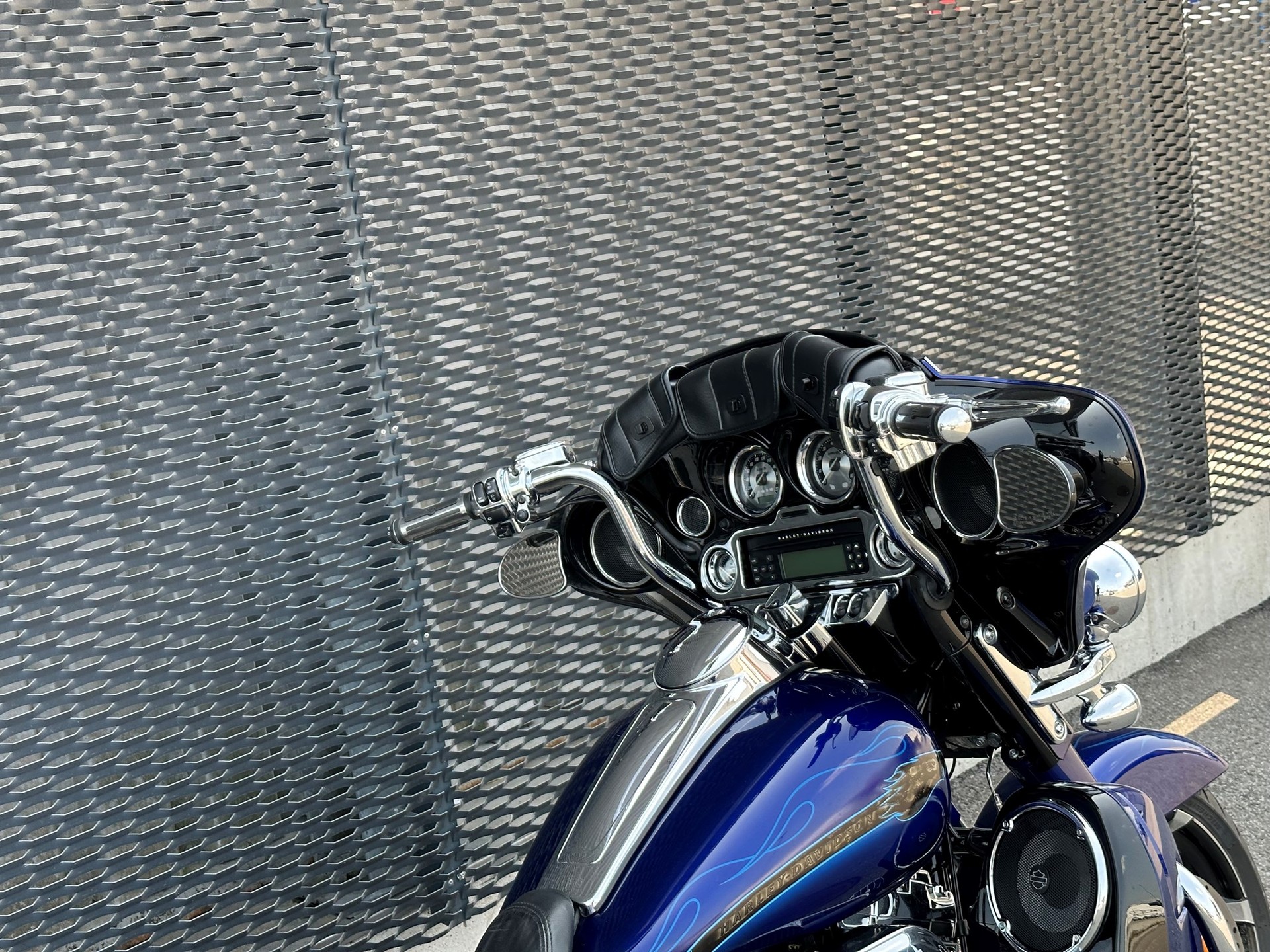 HARLEY-DAVIDSON FLHXSE Street Glide ABS CVO-image-4