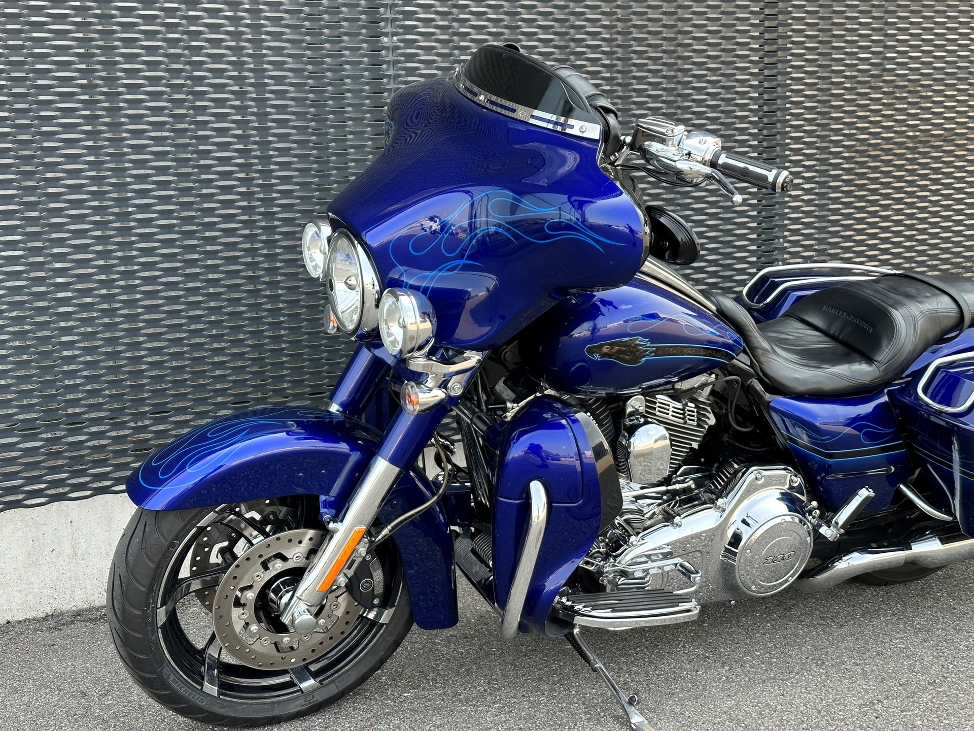 HARLEY-DAVIDSON FLHXSE Street Glide ABS CVO-image-6