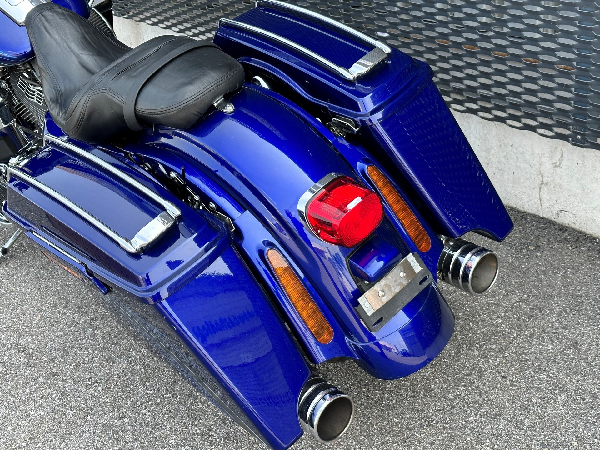 HARLEY-DAVIDSON FLHXSE Street Glide ABS CVO-image-8