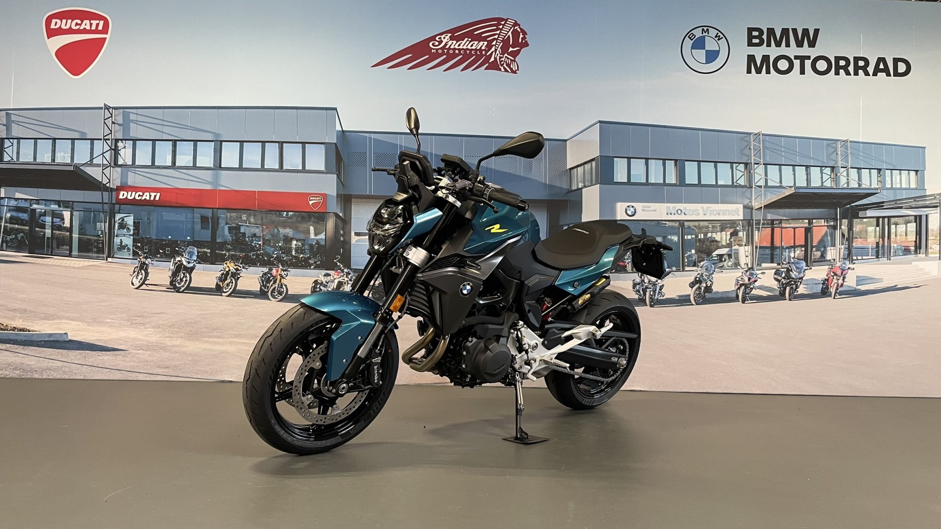 BMW F 900 R CHF 400.- de prime inclus jusqu'au 30.06.2025-showroom-element-2