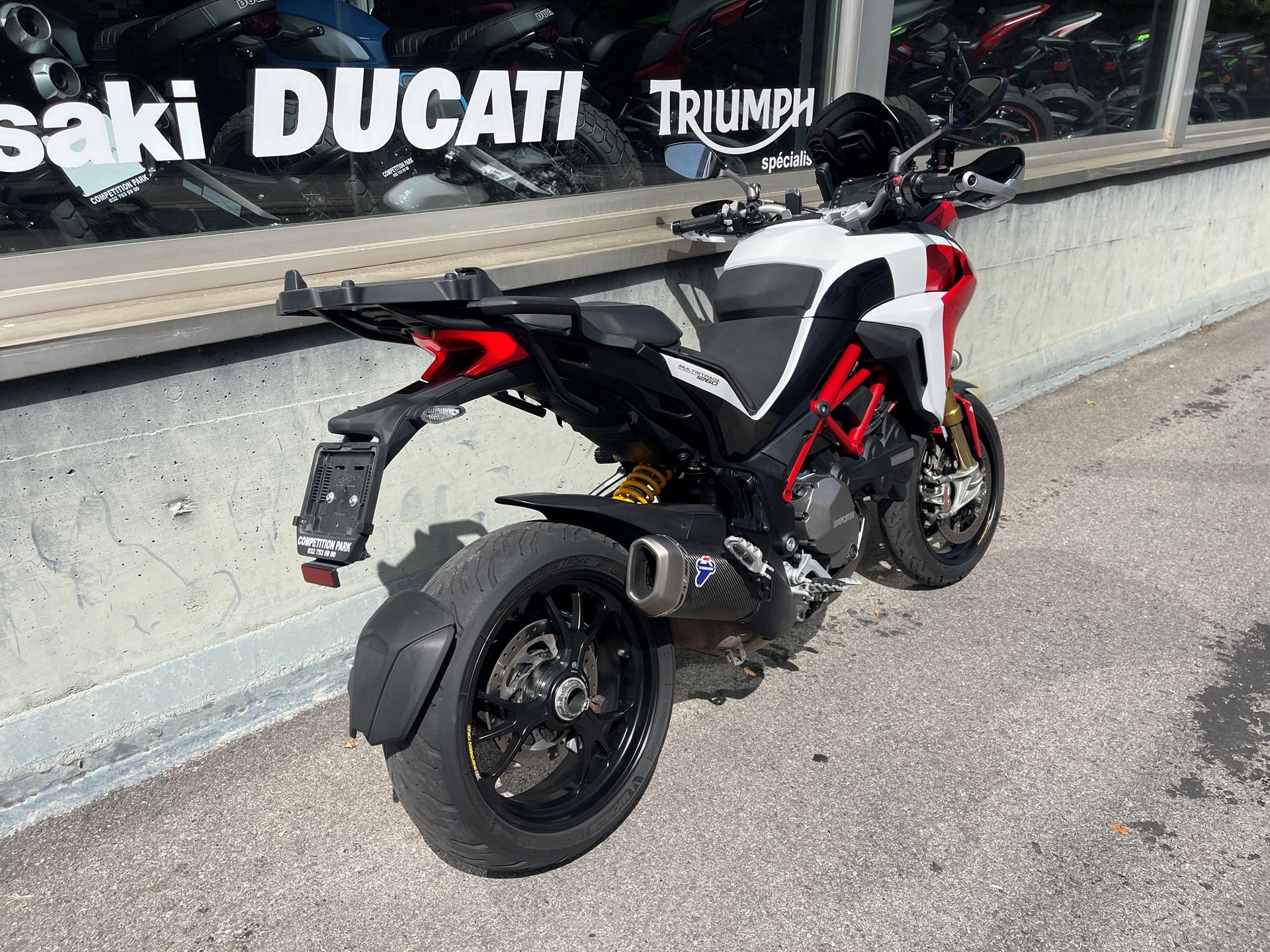 DUCATI Multistrada 1260 Pikes Peak-showroom-element-3