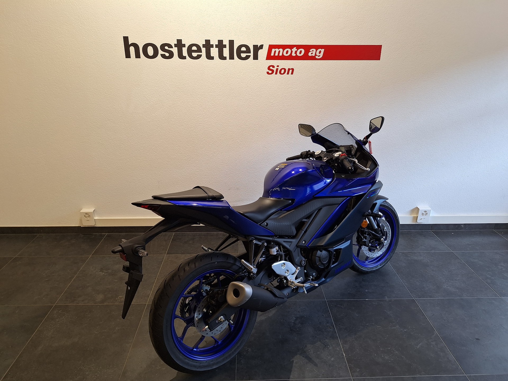 YAMAHA YZF-R3-image-2
