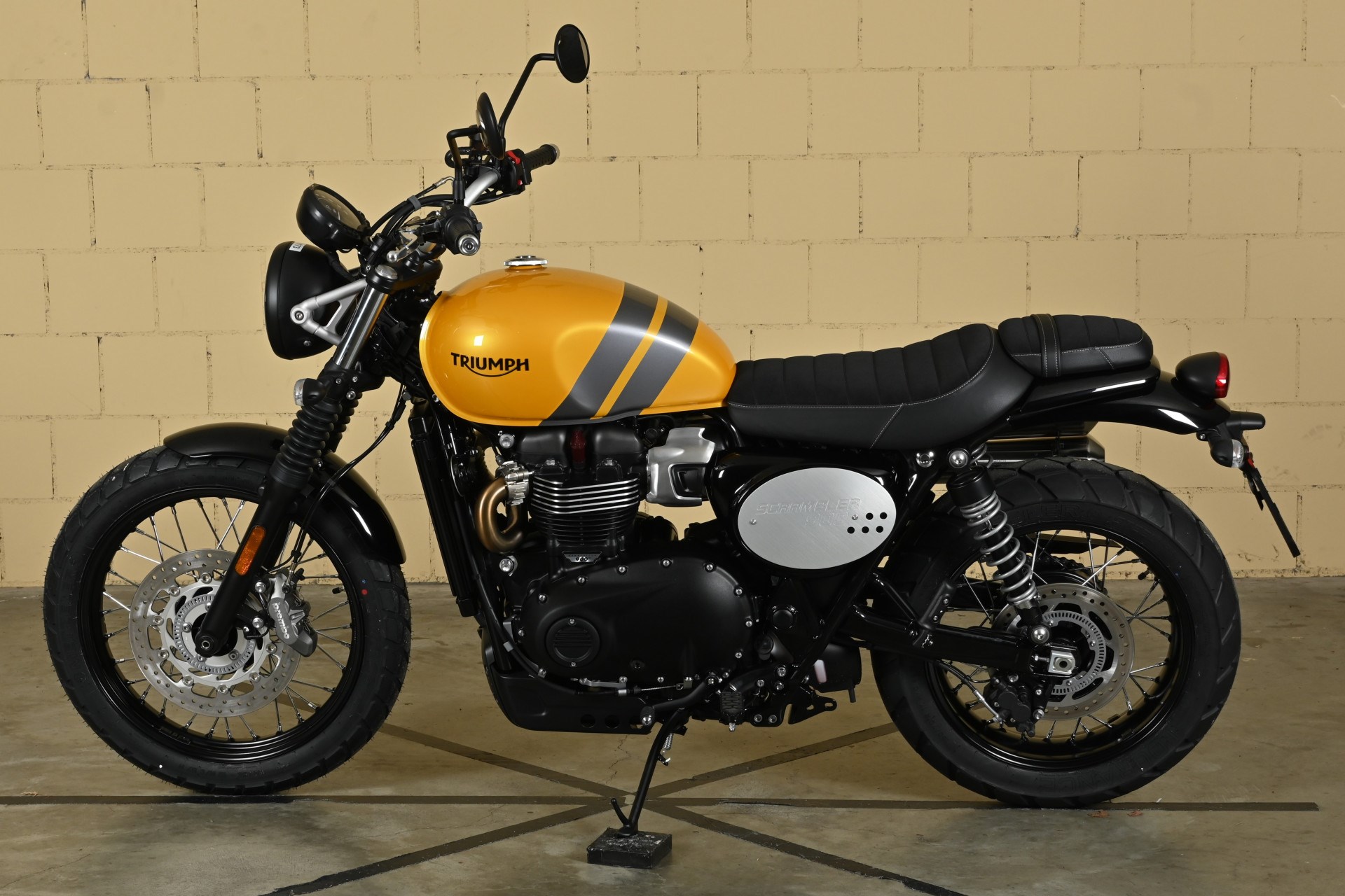 TRIUMPH Scrambler 900-showroom-element-2