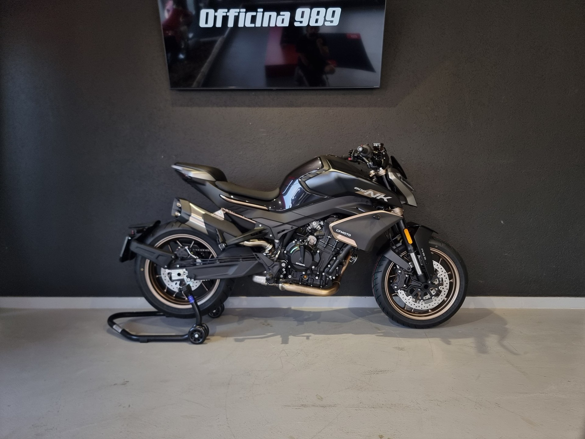 CF MOTO 800NK-image-6