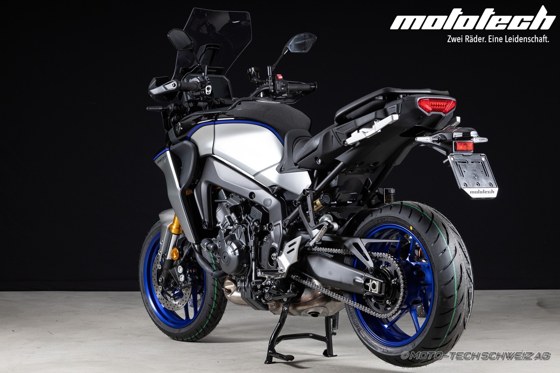 YAMAHA Tracer 9 GT+-showroom-element-3