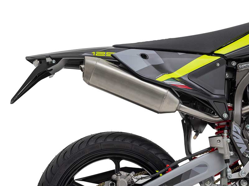 FANTIC XMF 125 Motard Performance-image-6