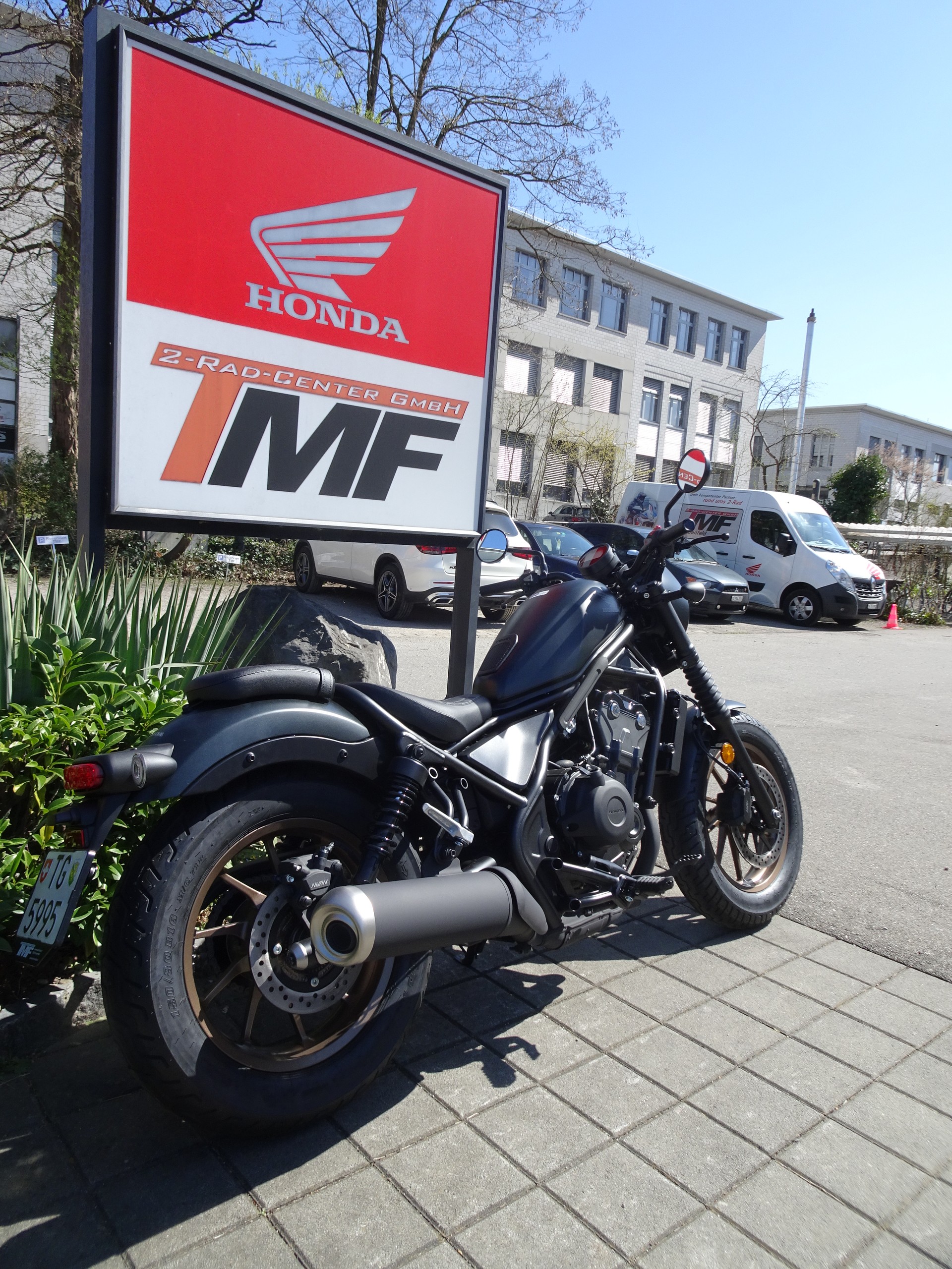 HONDA REBEL SPECIAL EDITION-showroom-element-2