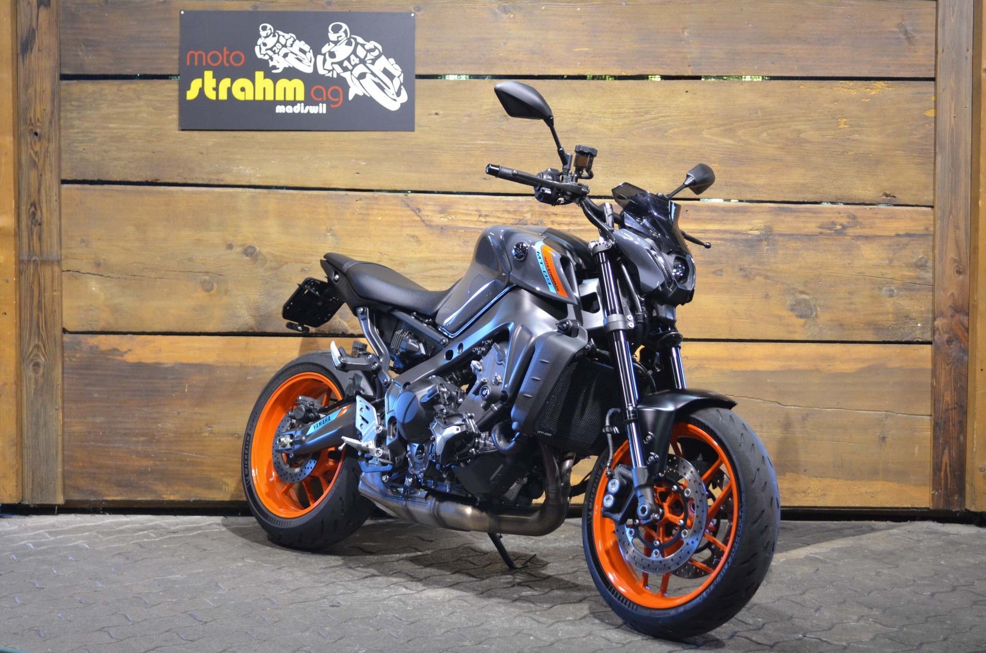 YAMAHA MT-09 ABS
