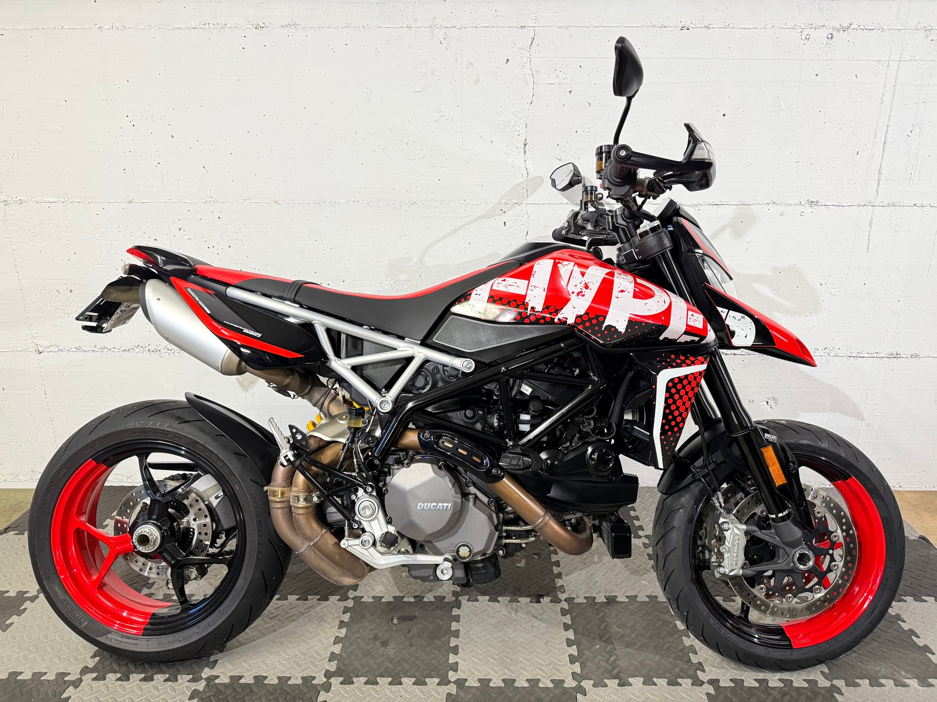 DUCATI Hypermotard 950 RVE (35kW)-showroom-element-3