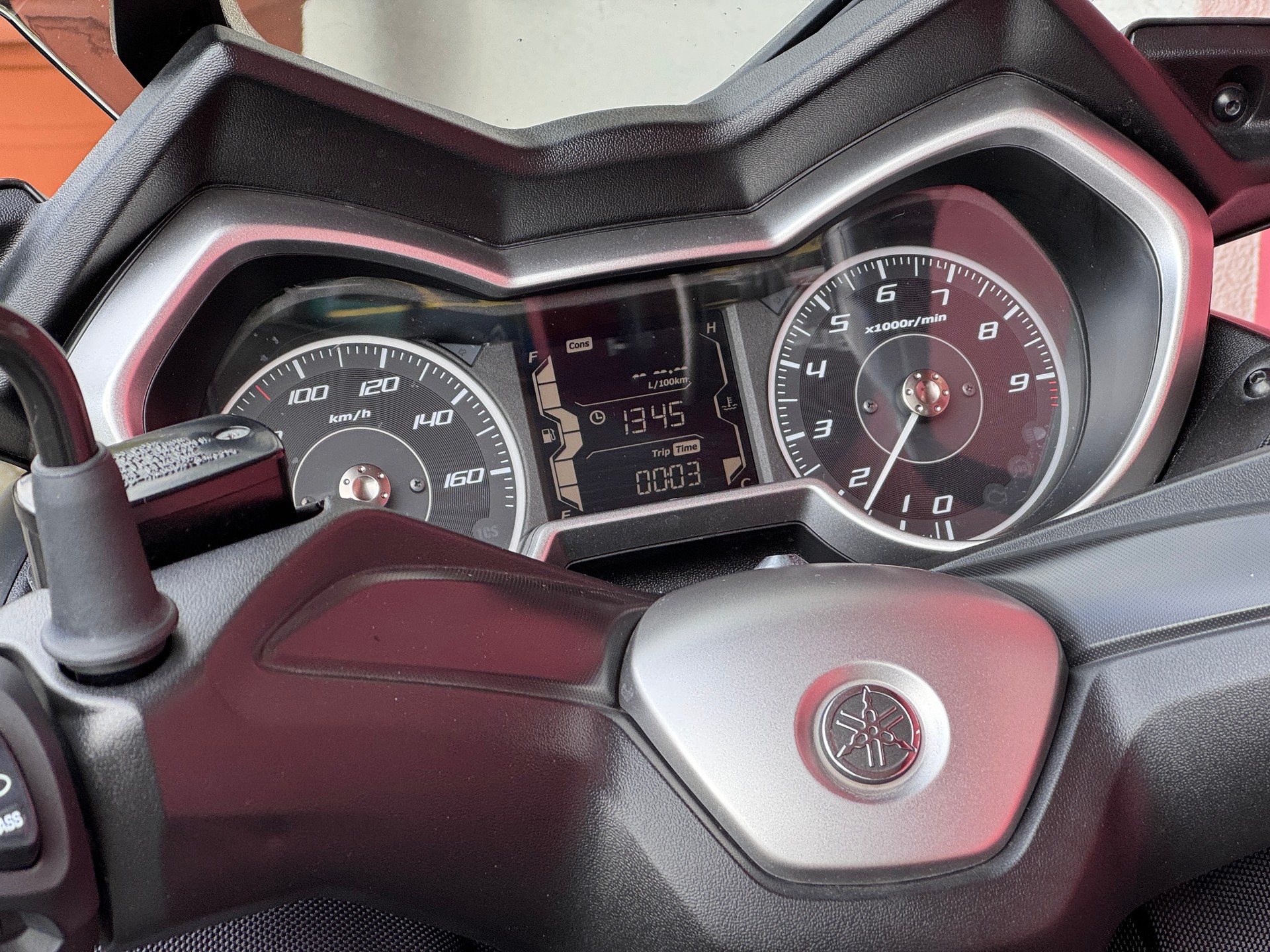 YAMAHA X-Max CZD 300 ABS-image-5