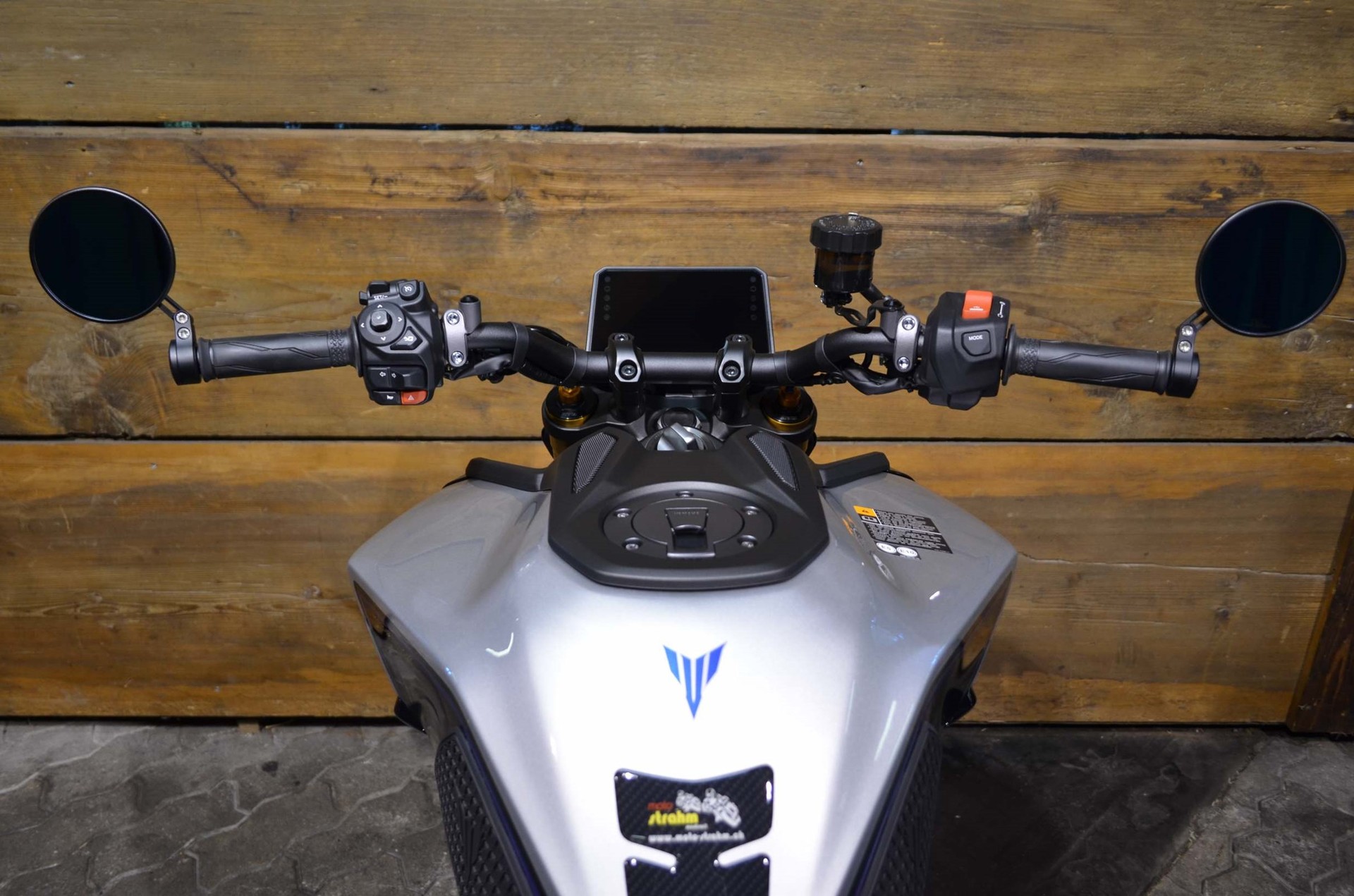 YAMAHA MT-09 SP ABS-showroom-element-2