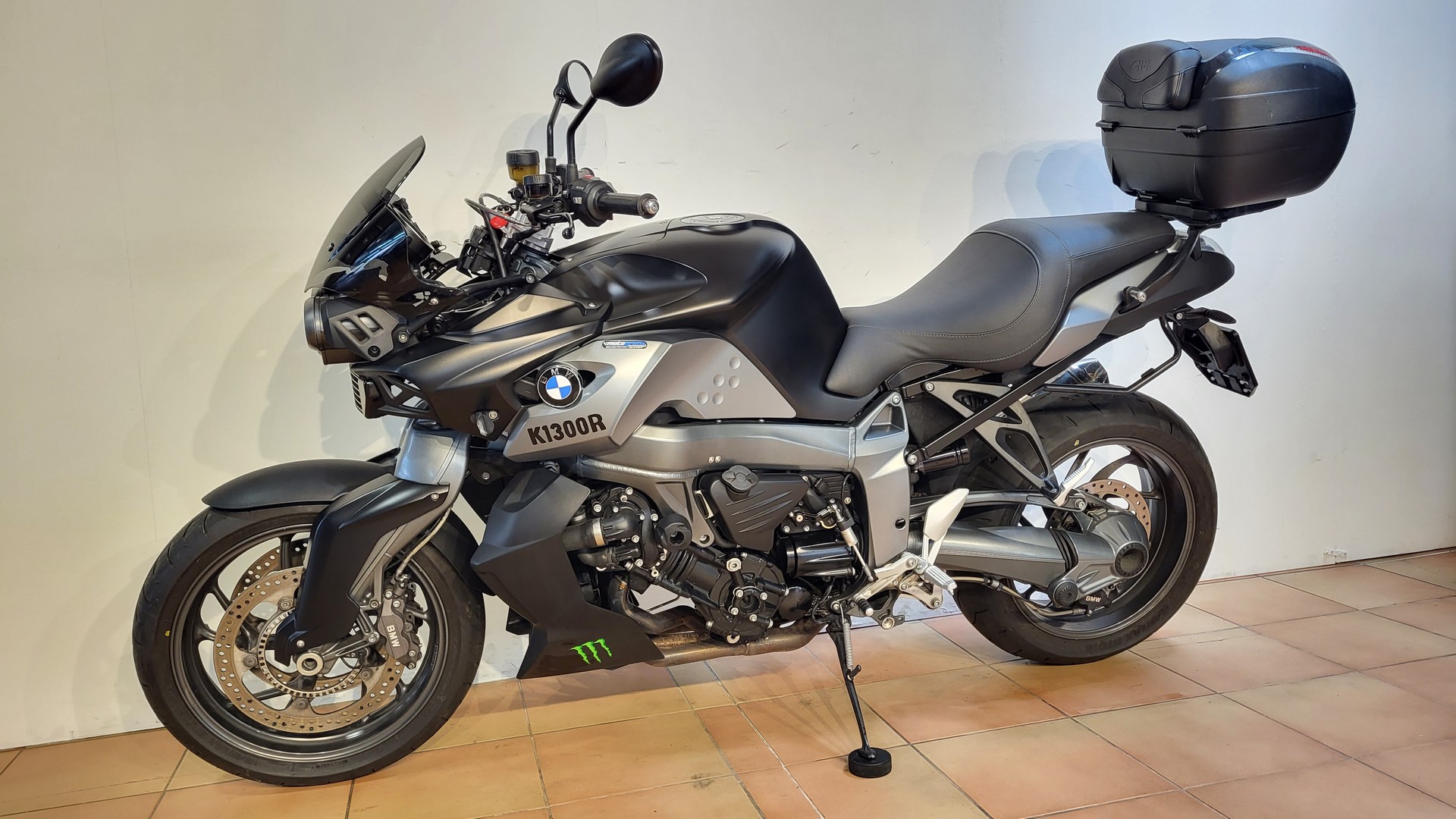BMW K 1300 R-showroom-element-3