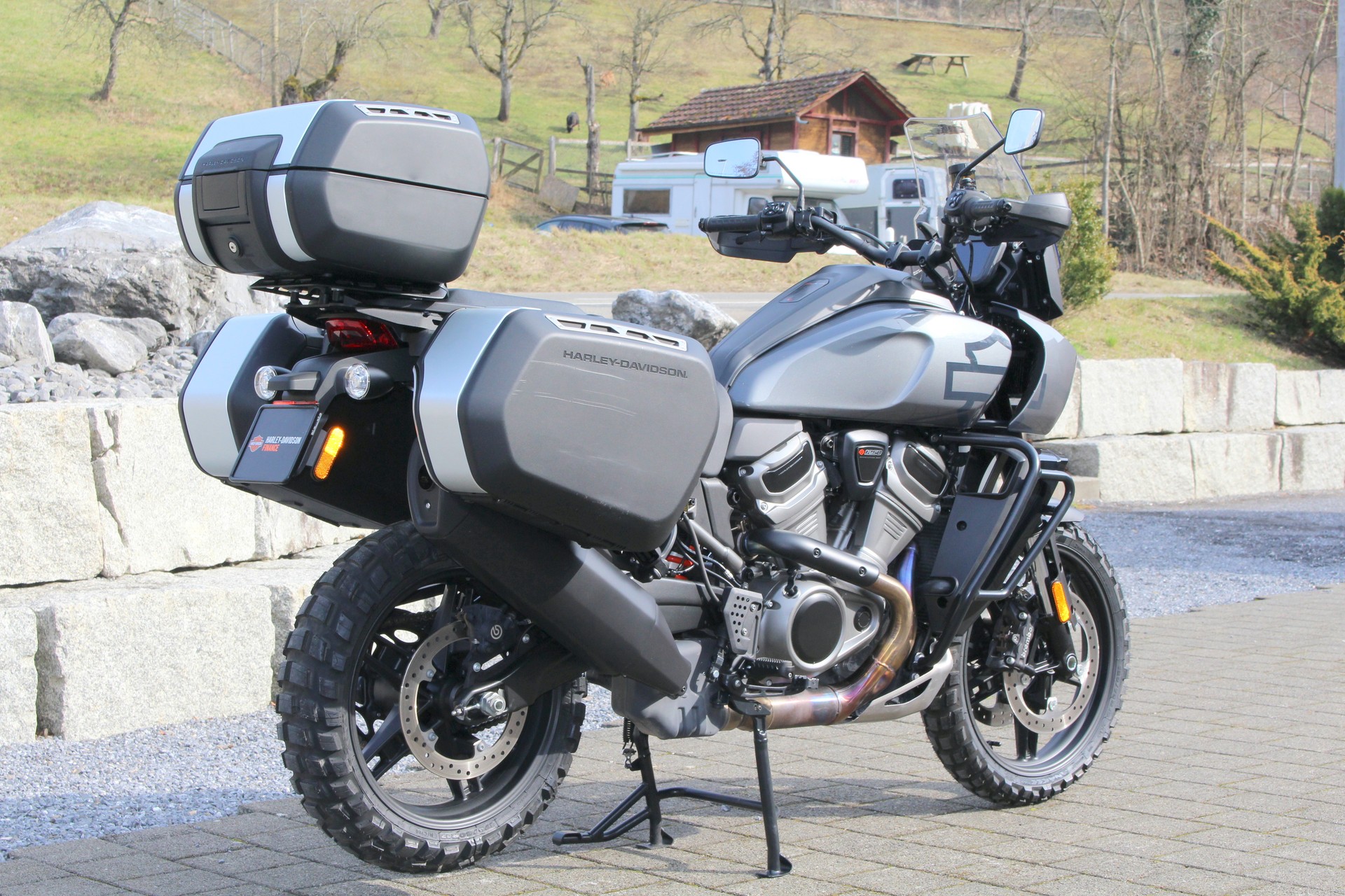 HARLEY-DAVIDSON RA Pan America 1250 Special-showroom-element-2
