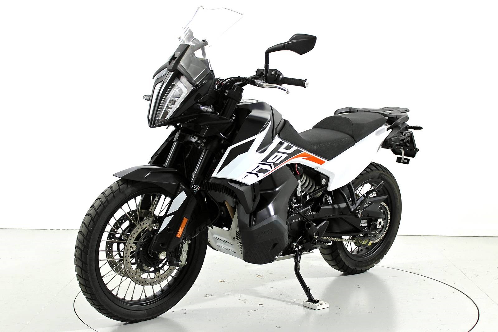 KTM 790 Adventure-showroom-element-2