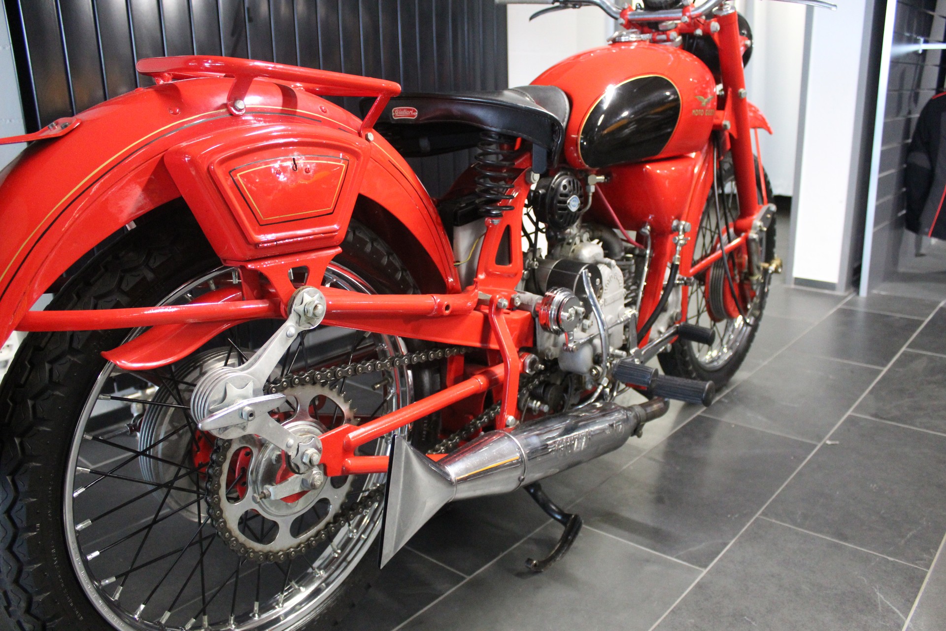 MOTO GUZZI AIRONE 250  Original zustand-image-6