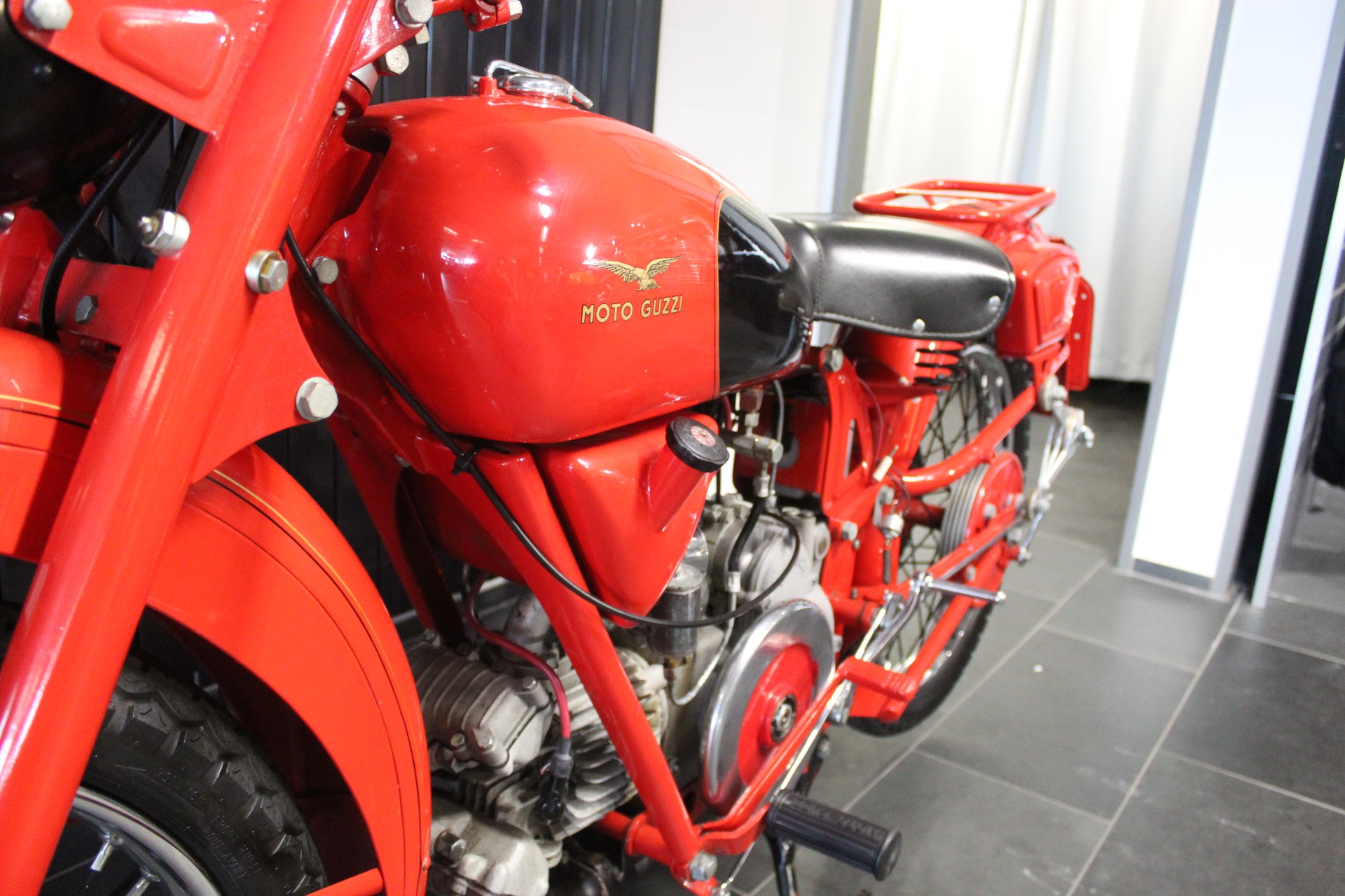 MOTO GUZZI AIRONE 250  Original zustand-image-3