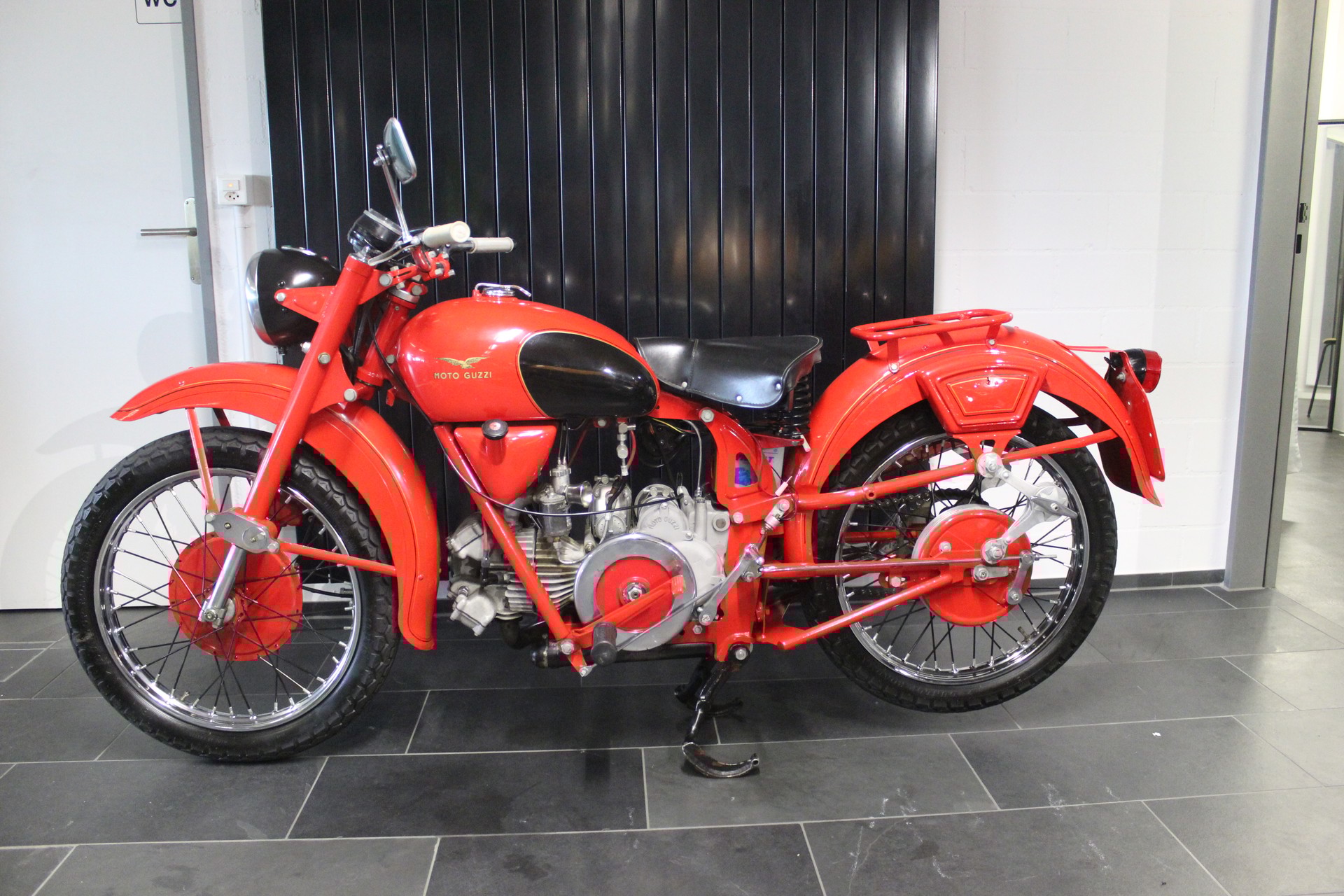 MOTO GUZZI AIRONE 250  Original zustand-image-1