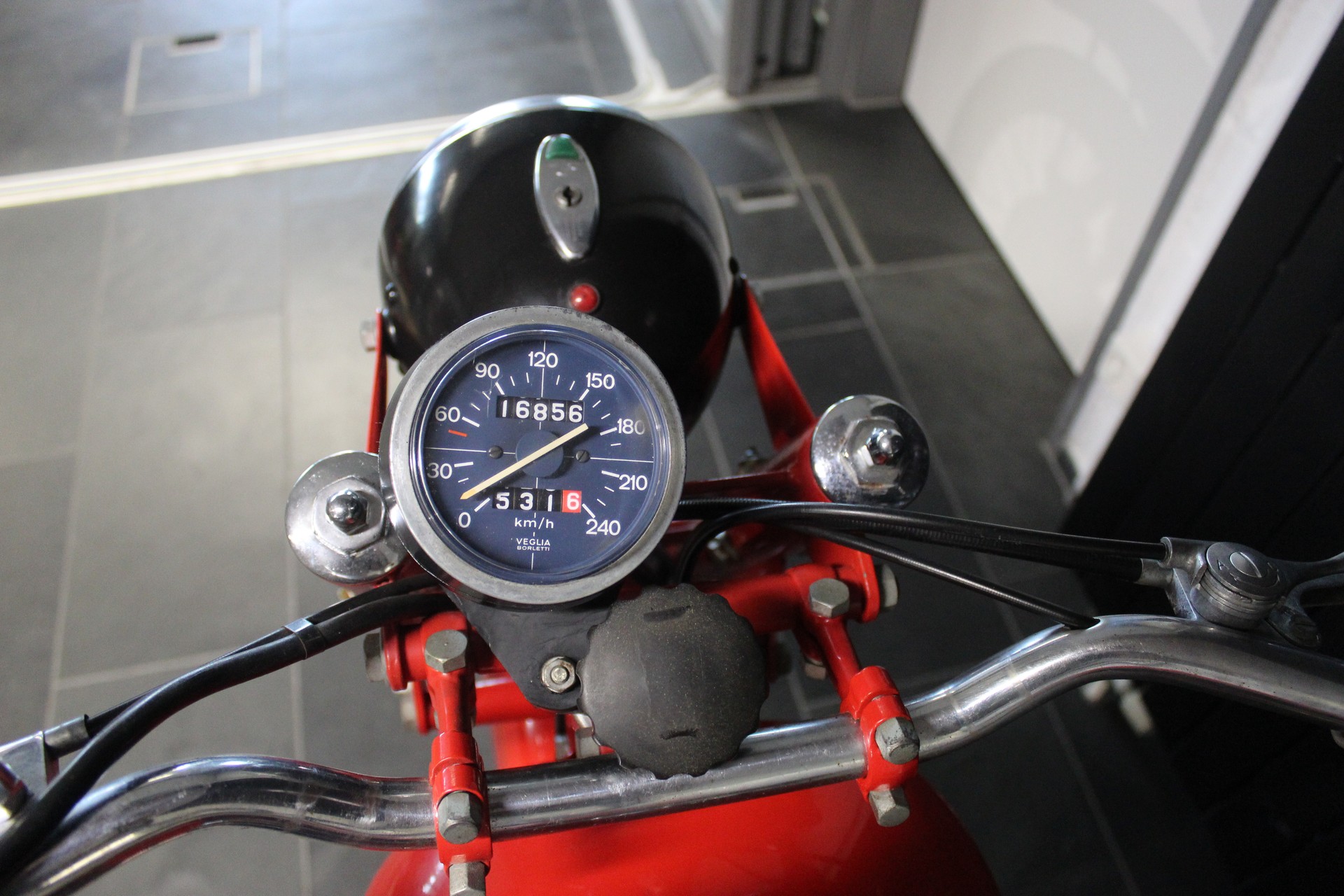 MOTO GUZZI AIRONE 250  Original zustand-image-4