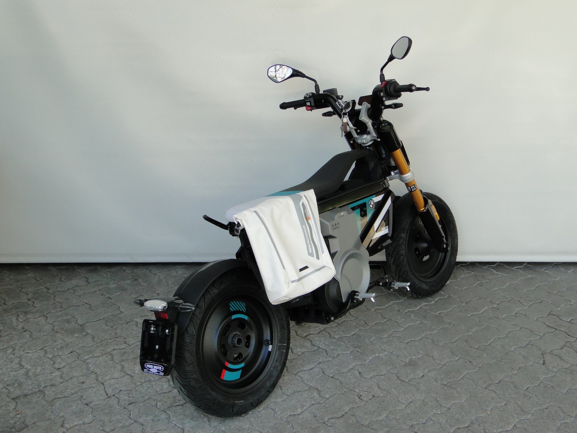BMW CE 02 Highline Highline-showroom-element-3
