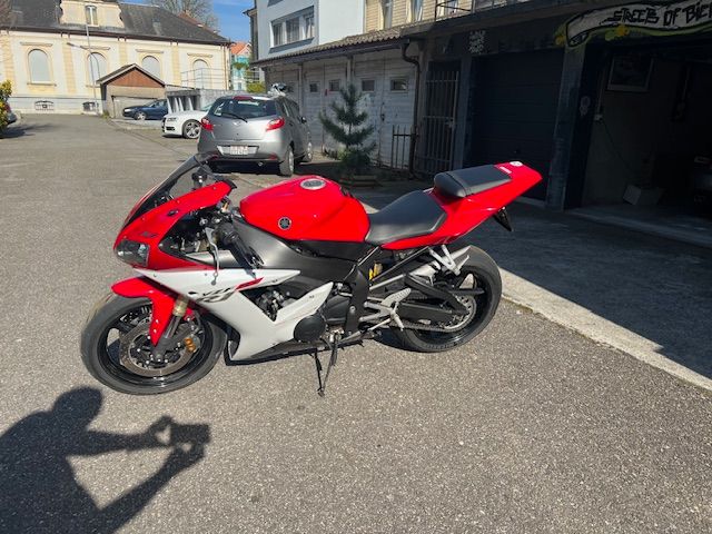 YAMAHA YZF-R1-image-7
