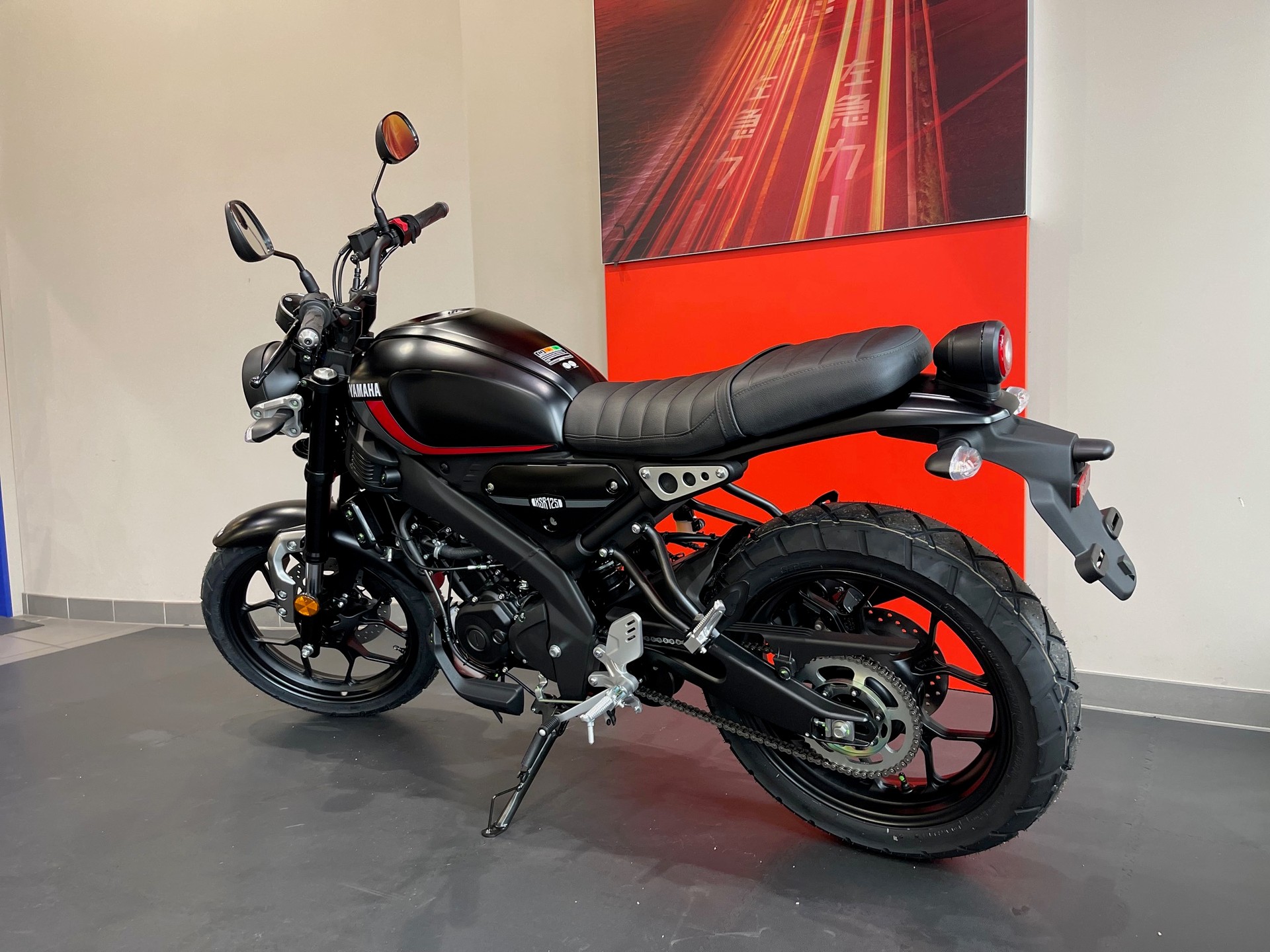 YAMAHA XSR 125-image-5