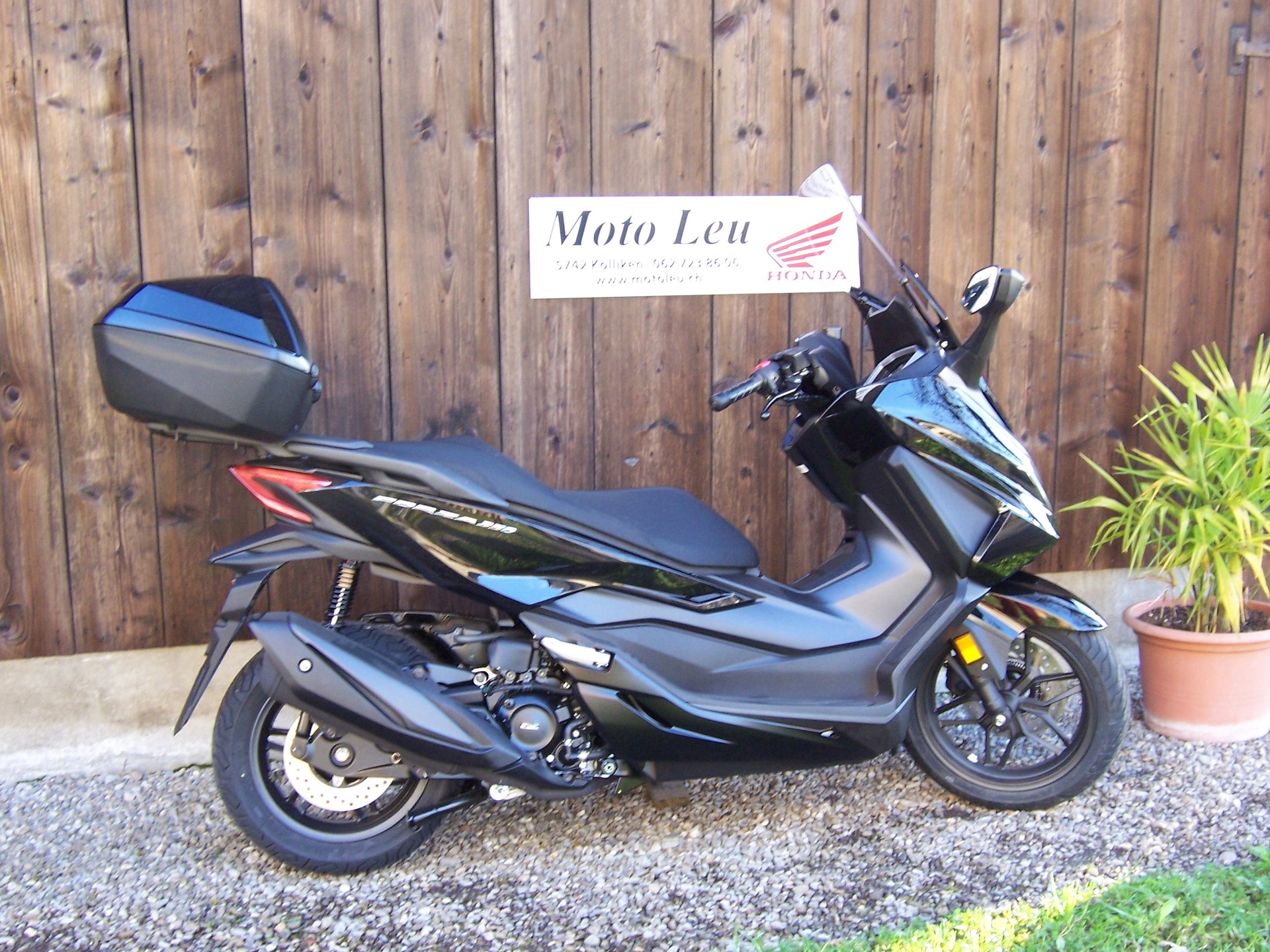 HONDA NSS 350 Smart Top Box-showroom-element-3