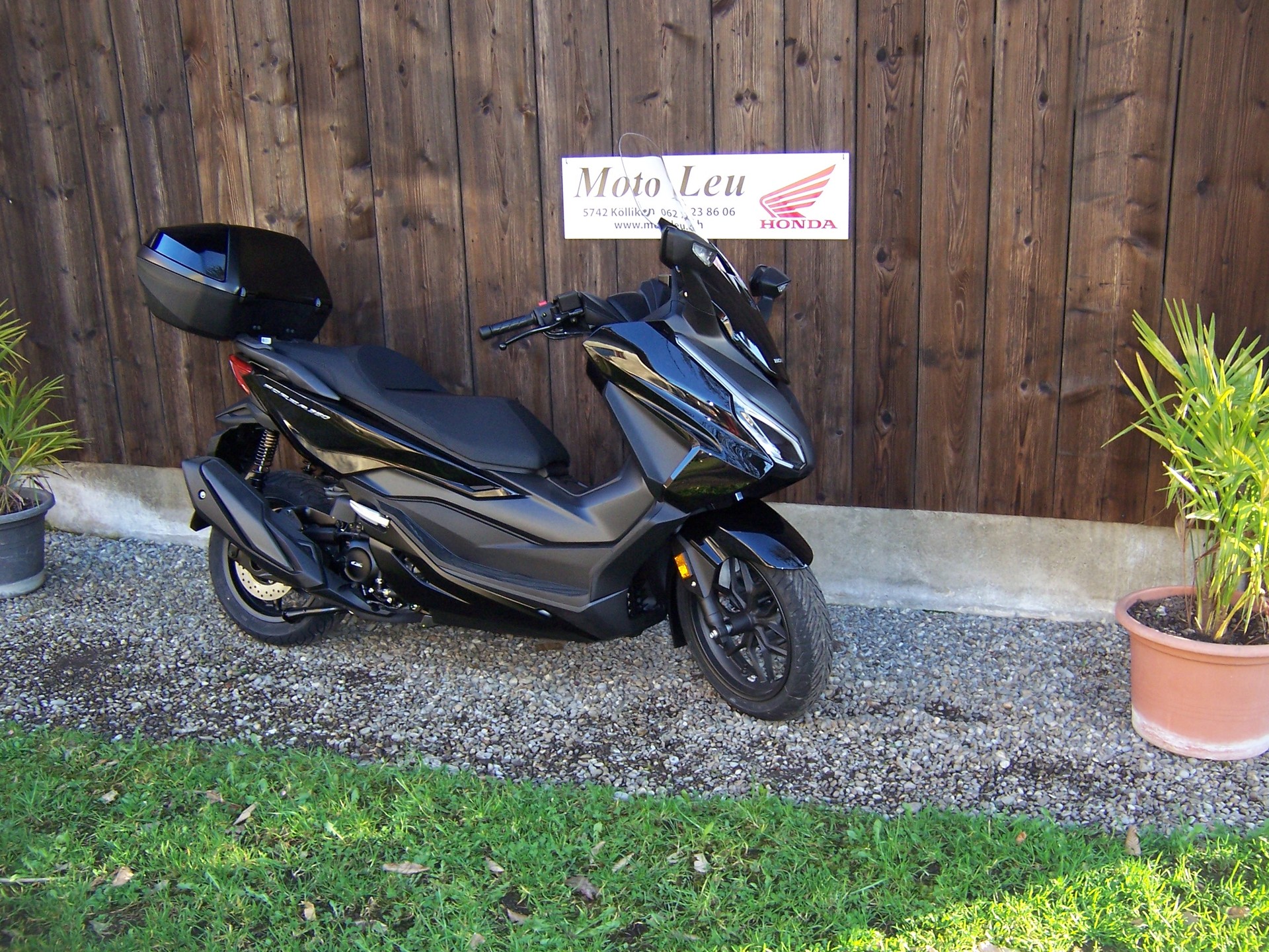 HONDA NSS 350 Smart Top Box-showroom-element-1