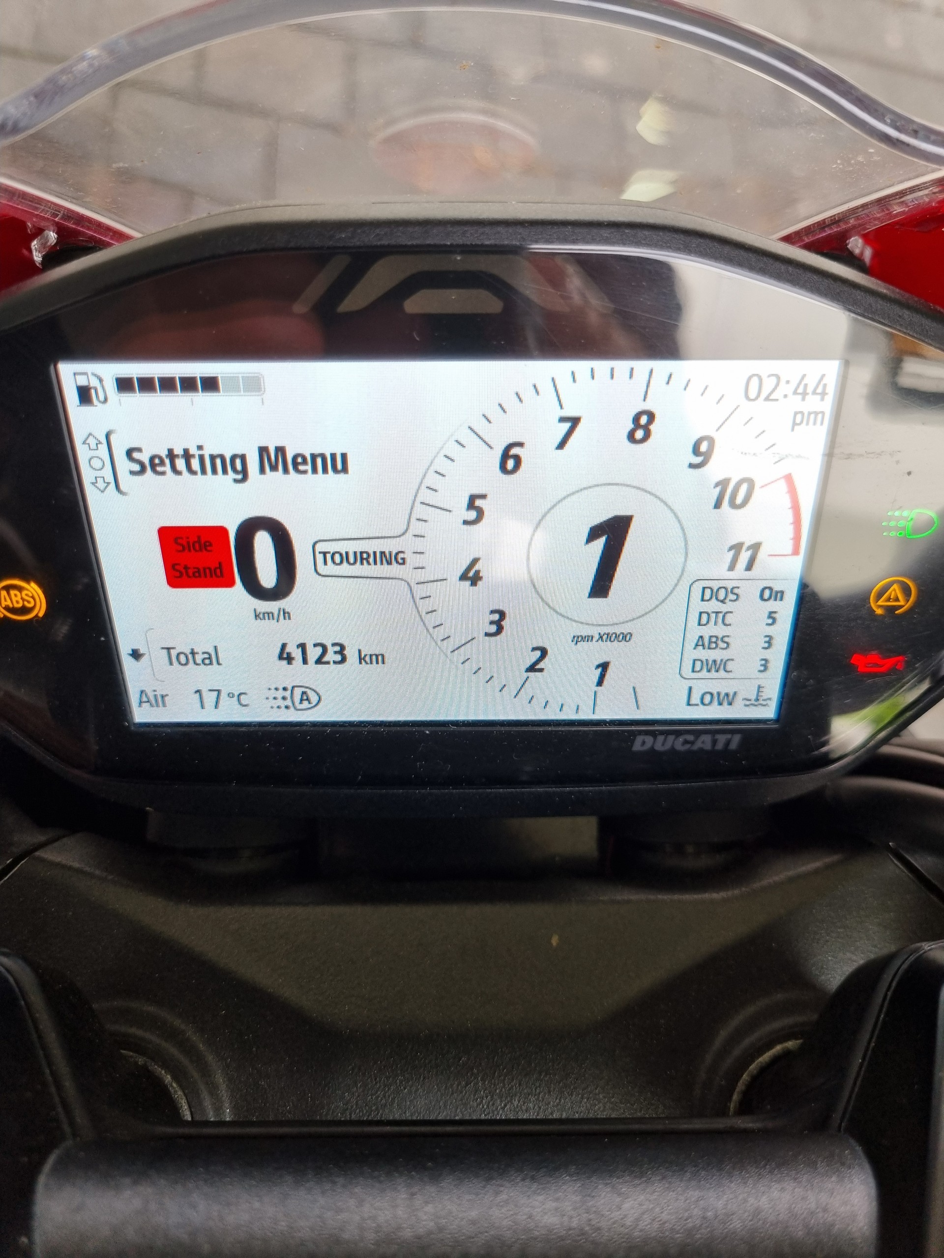 DUCATI Monster 937-image-4