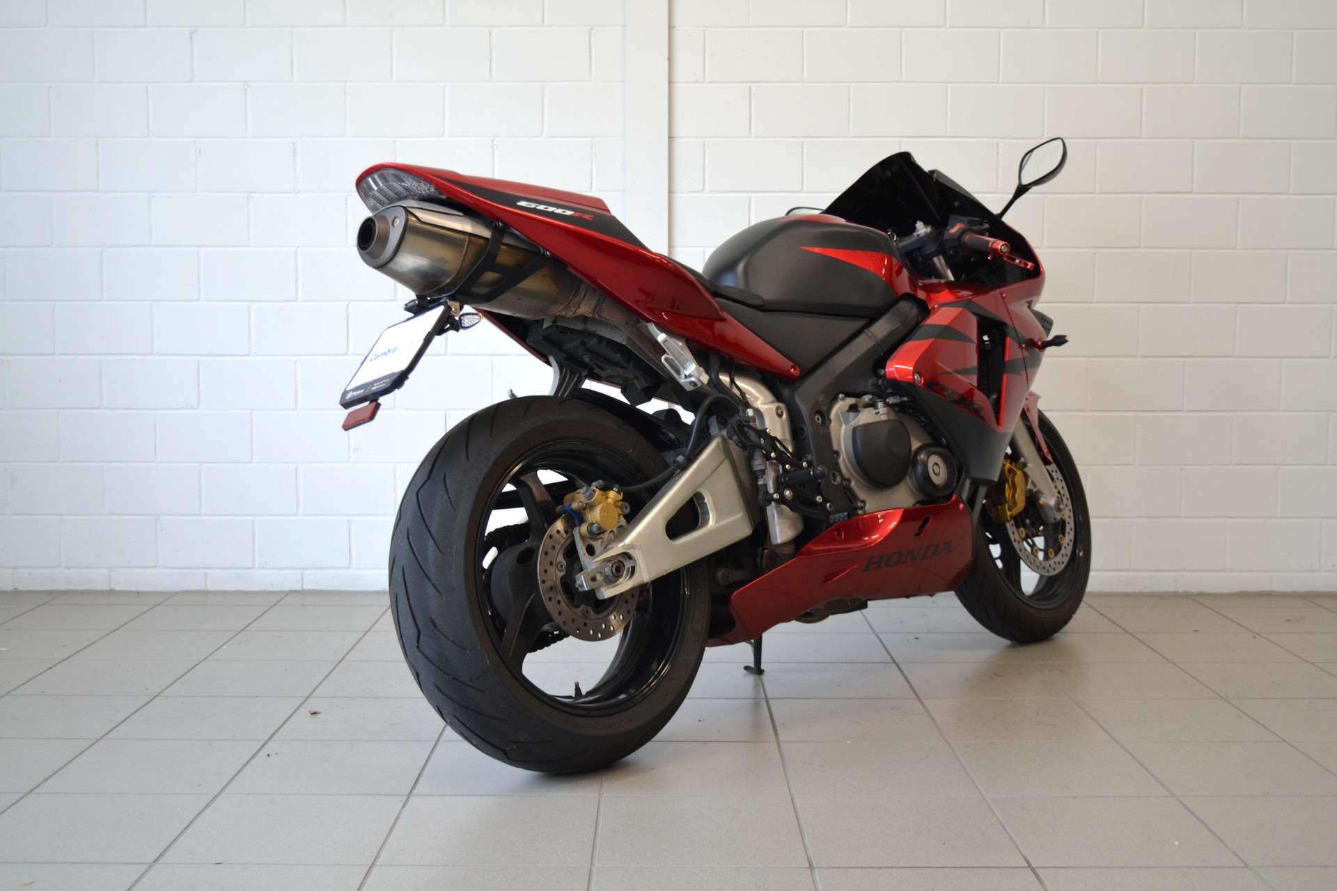 HONDA CBR 600 RR (25kW)-showroom-element-3