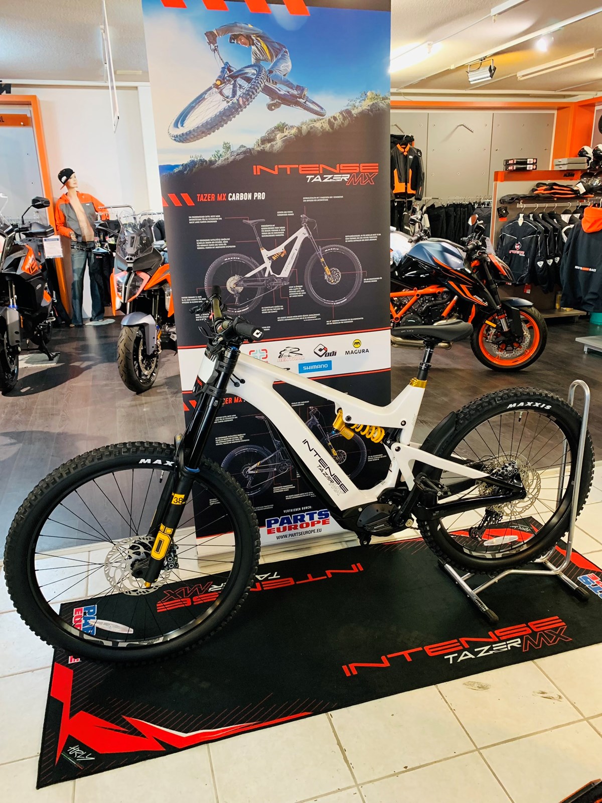 INTENSE TAZER MX Pro Carbon-image-5