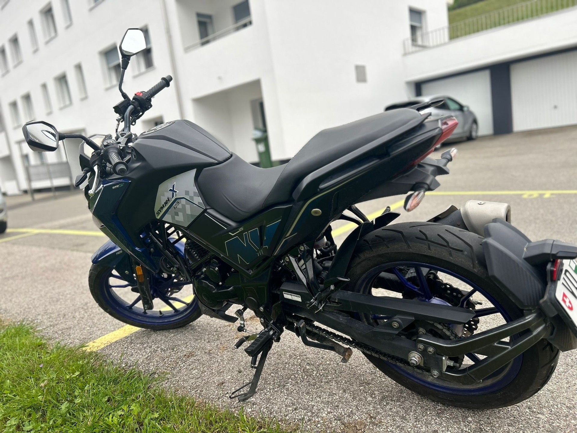SYM NH-X 125