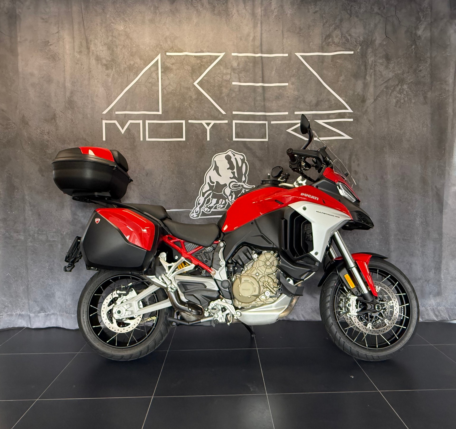 DUCATI Multistrada V4 S Travel & Radar