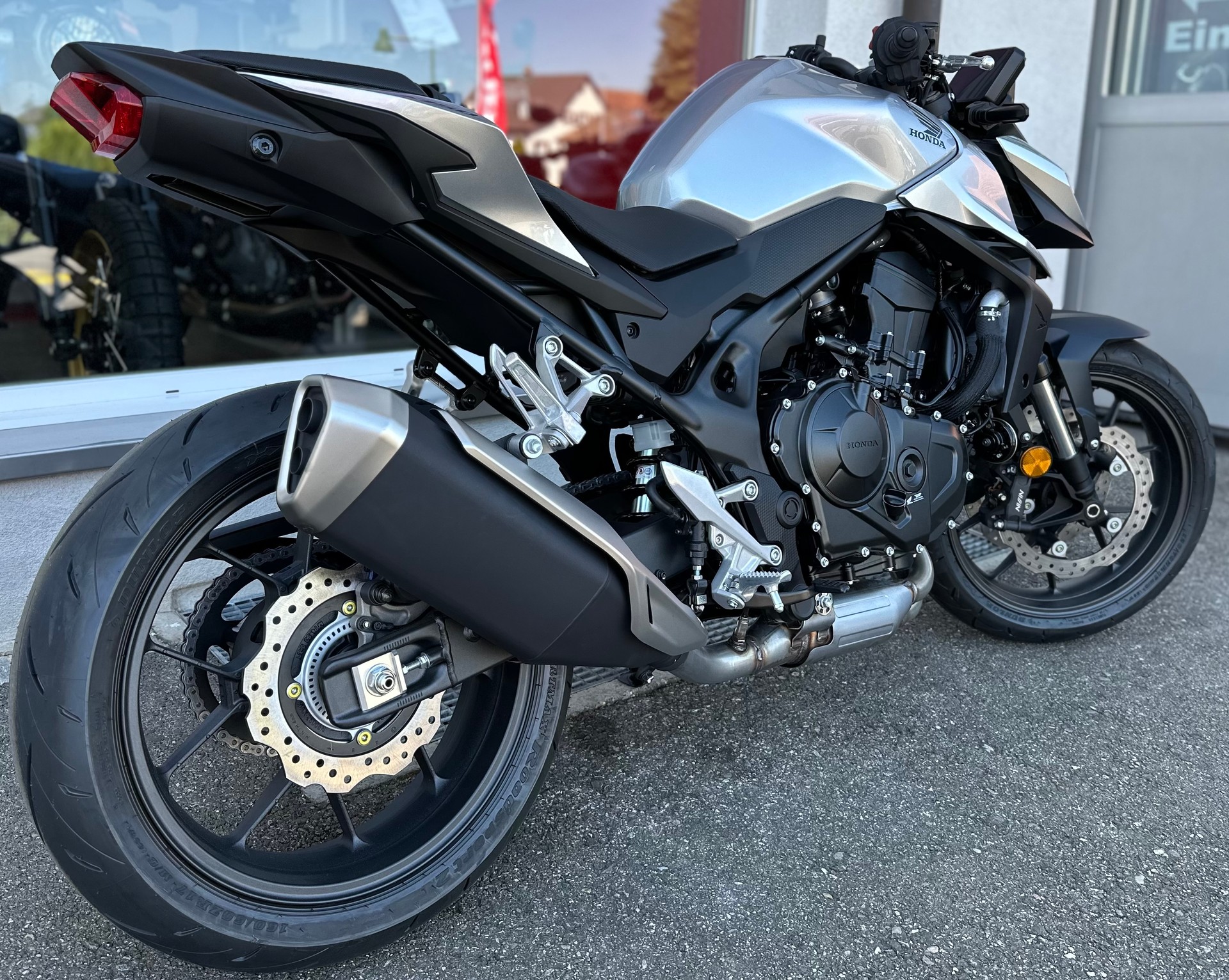 HONDA CB 750 Hornet-showroom-element-3