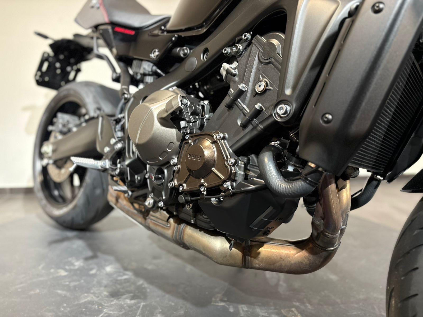 YAMAHA XSR 900-image-14