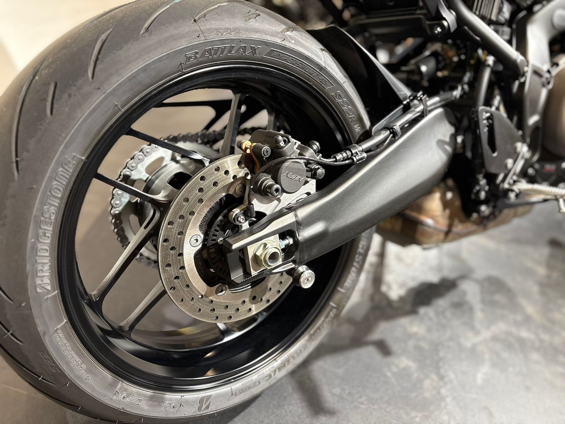 YAMAHA XSR 900-image-12