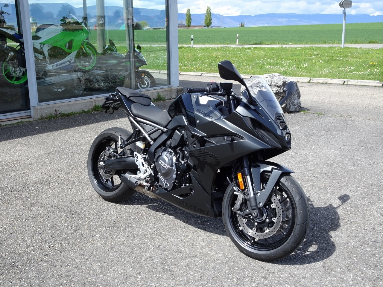 SUZUKI GSX 8 R (35kW)-showroom-element-1