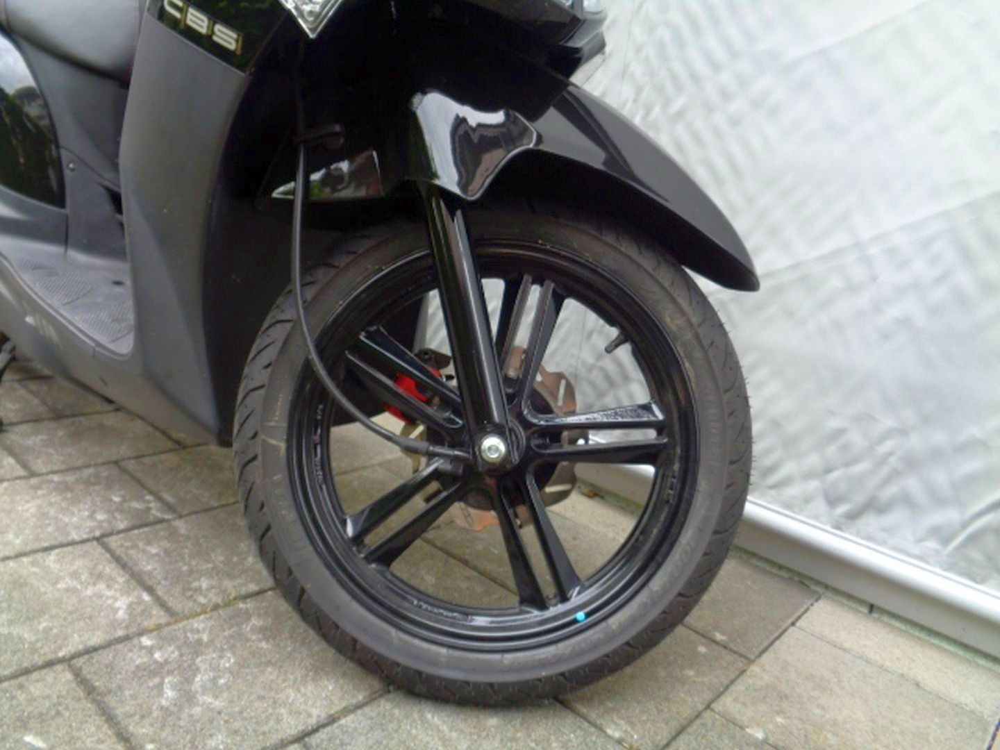 SYM HD2 200-image-9