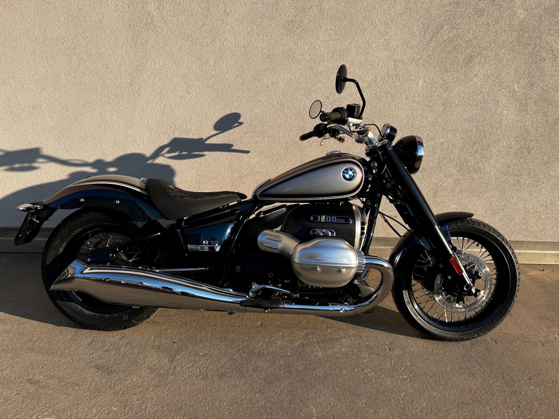 BMW R 18