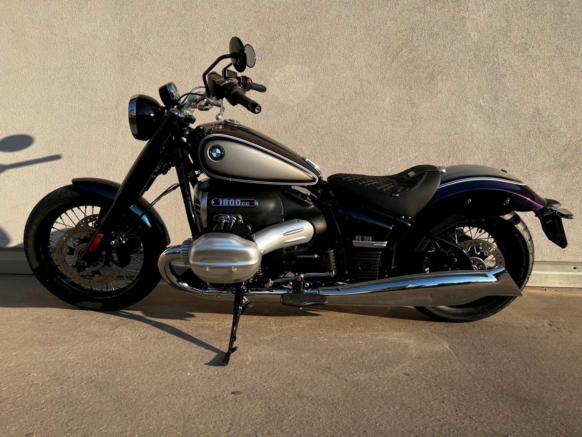 BMW R 18-showroom-element-1