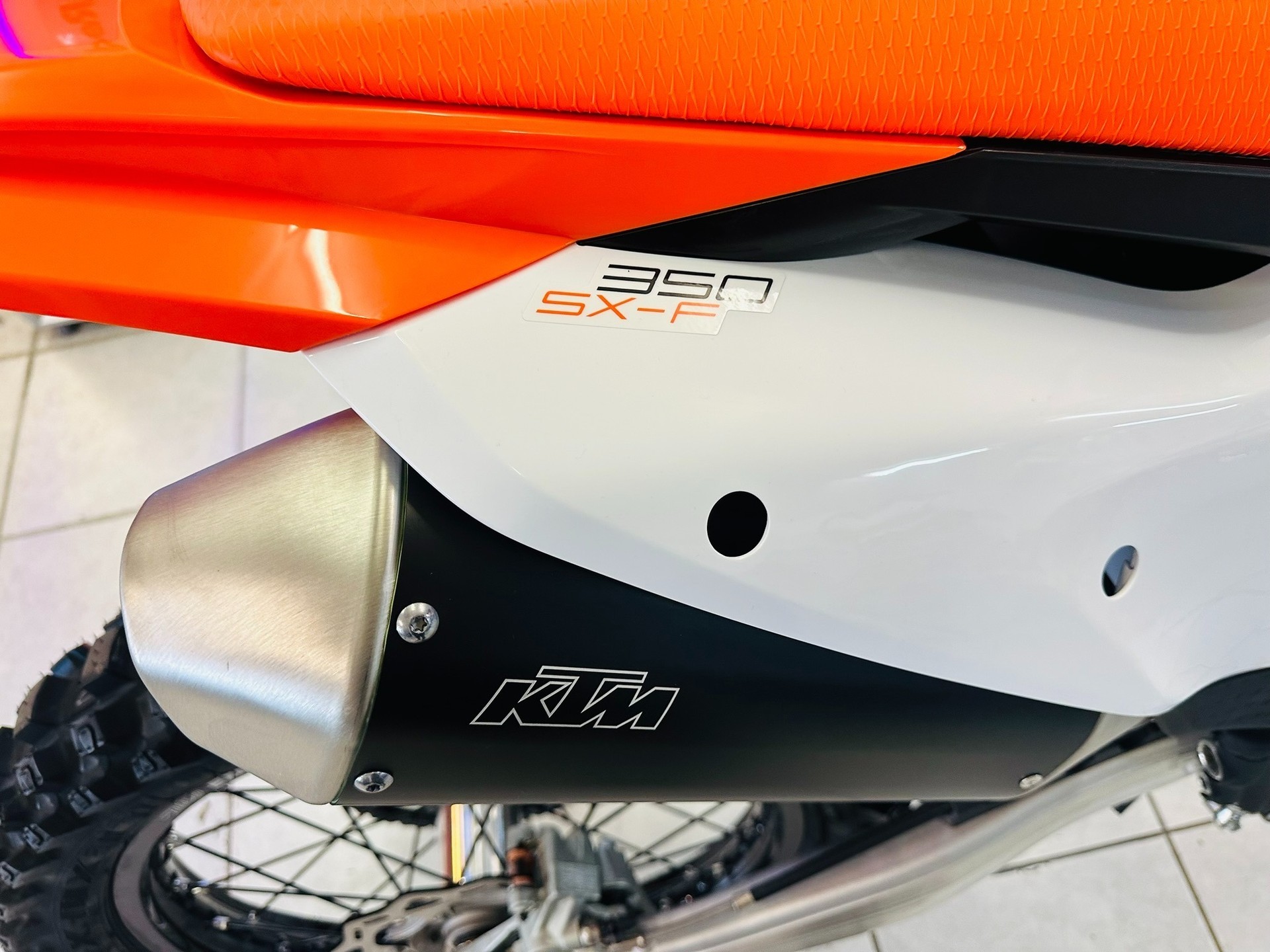 KTM 350 SX-F-showroom-element-3
