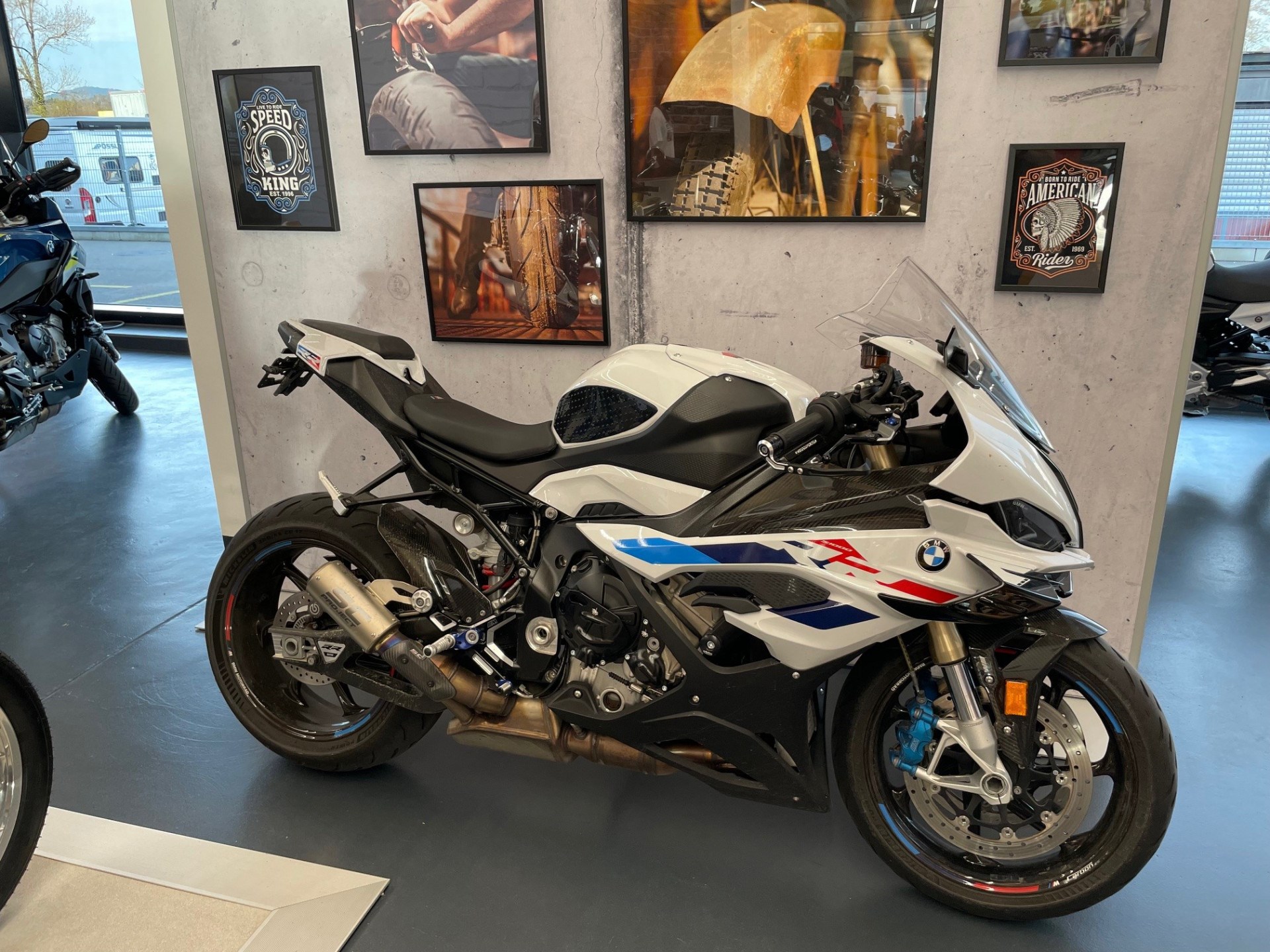 BMW S 1000 RR M-showroom-element-1
