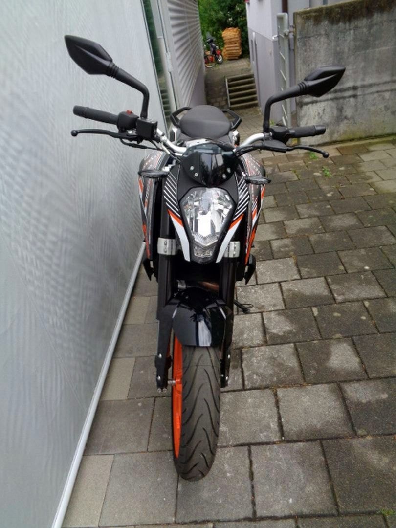 KTM 390 DUKE-image-2