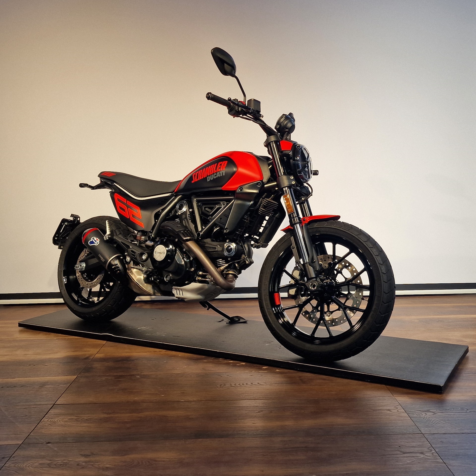 DUCATI Scrambler 803 Full Throttle