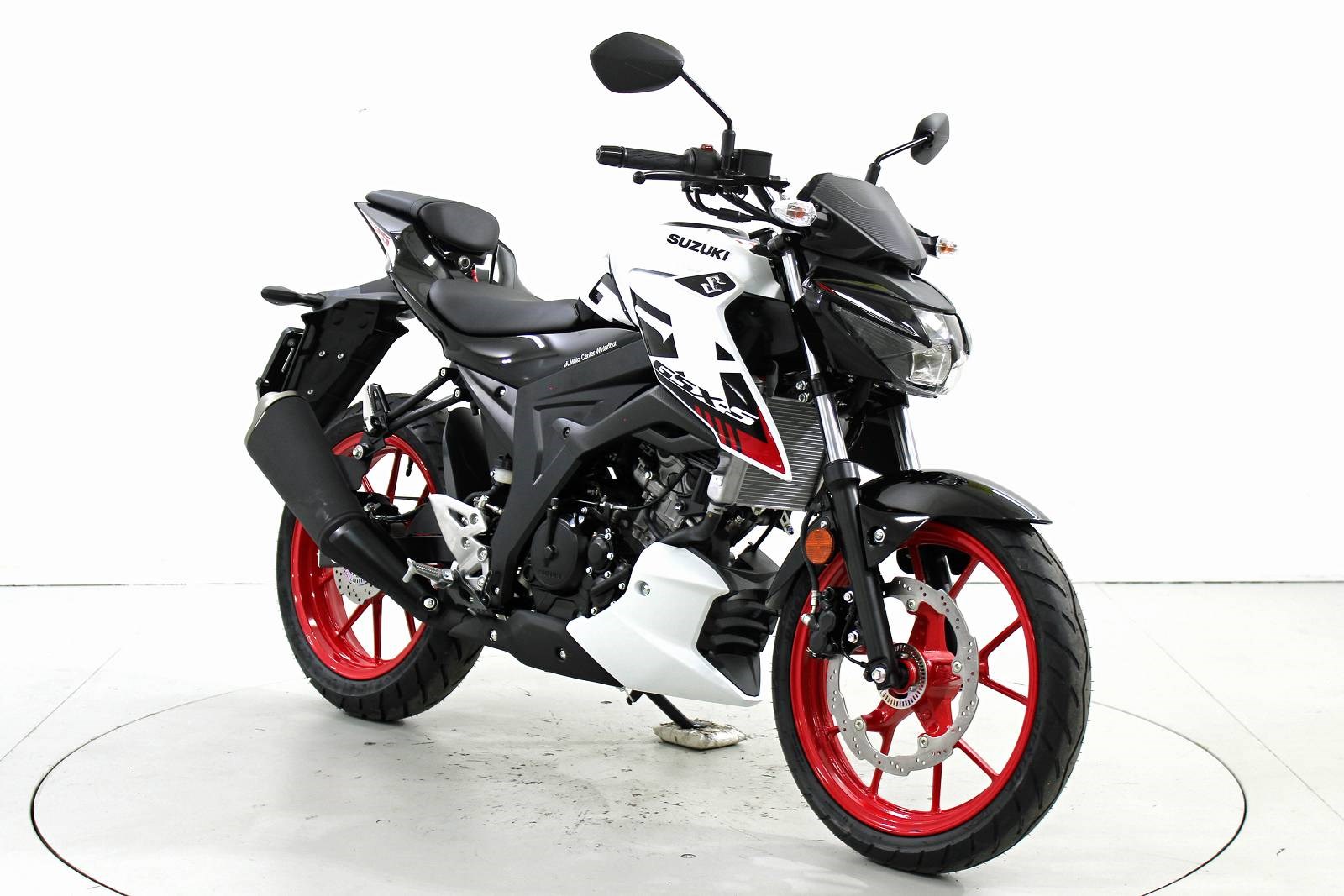 SUZUKI GSX-S 125 ABS-showroom-element-1