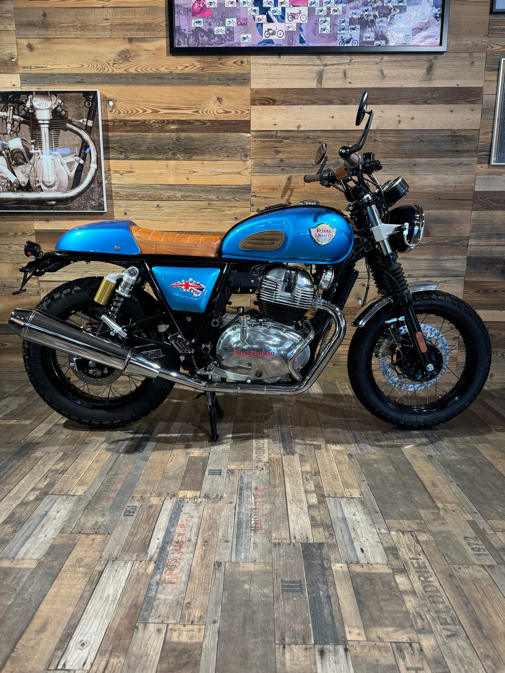 ROYAL ENFIELD Interceptor 650 Custom-showroom-element-1