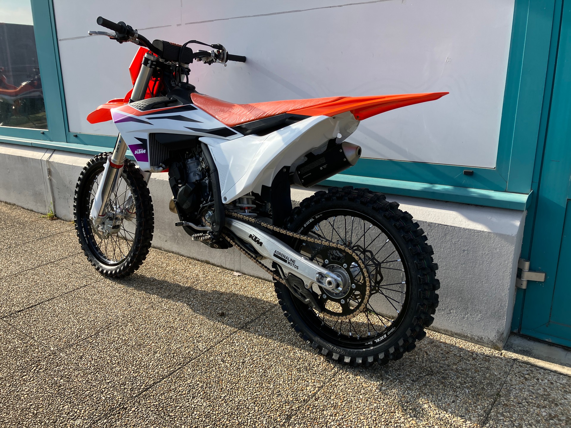 KTM 125 SX 2024-showroom-element-3